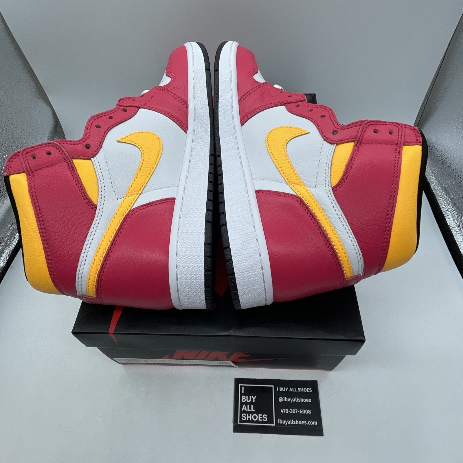 Size 10 - Air Jordan 1 Retro High OG Light Fusion Red 2021 (555088-603)