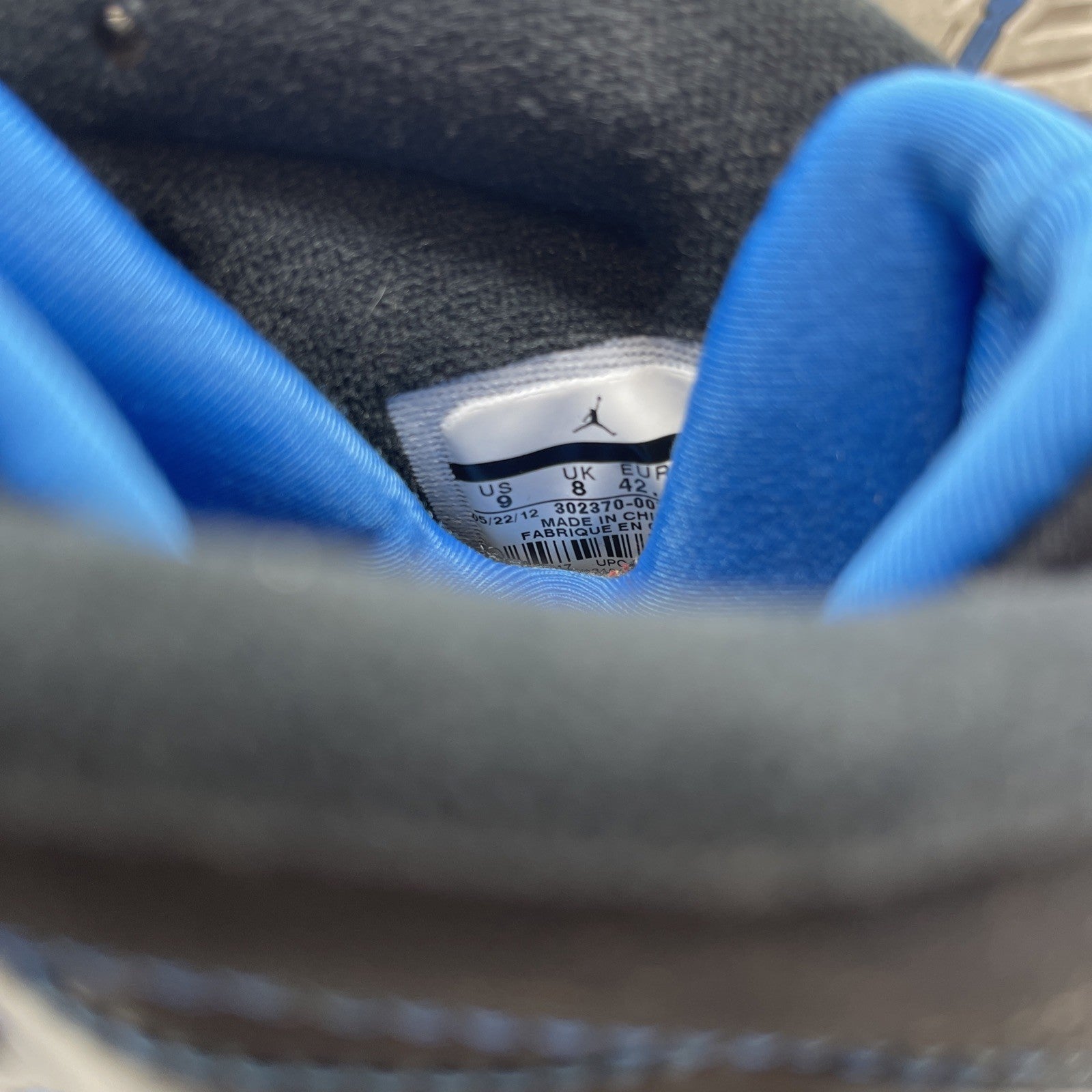 Size 9 - Air Jordan 9 Retro Photo Blue Black Leather (302370-007)