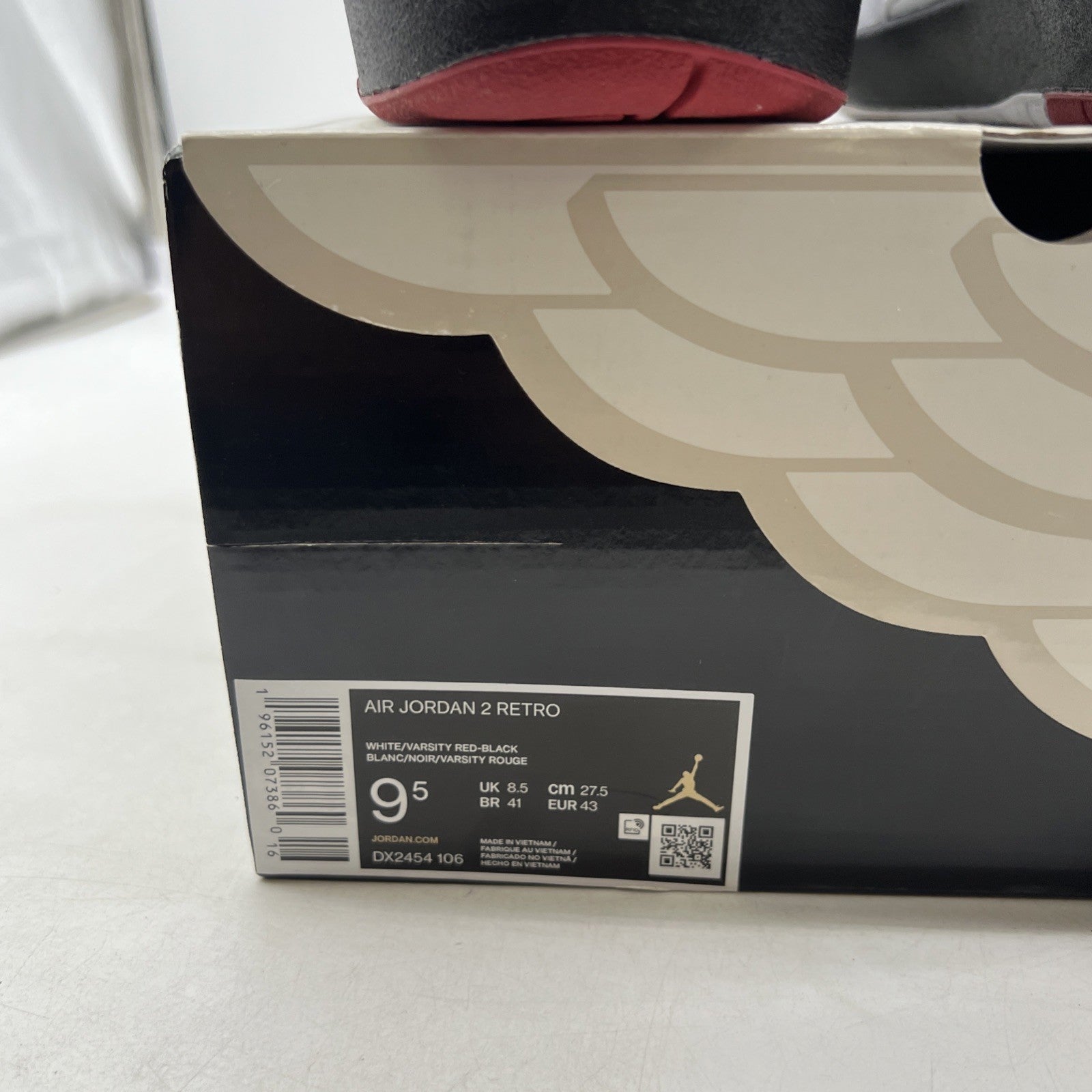 Size 9.5 - Air Jordan 2 Retro Mid Chicago (DX2454-106)