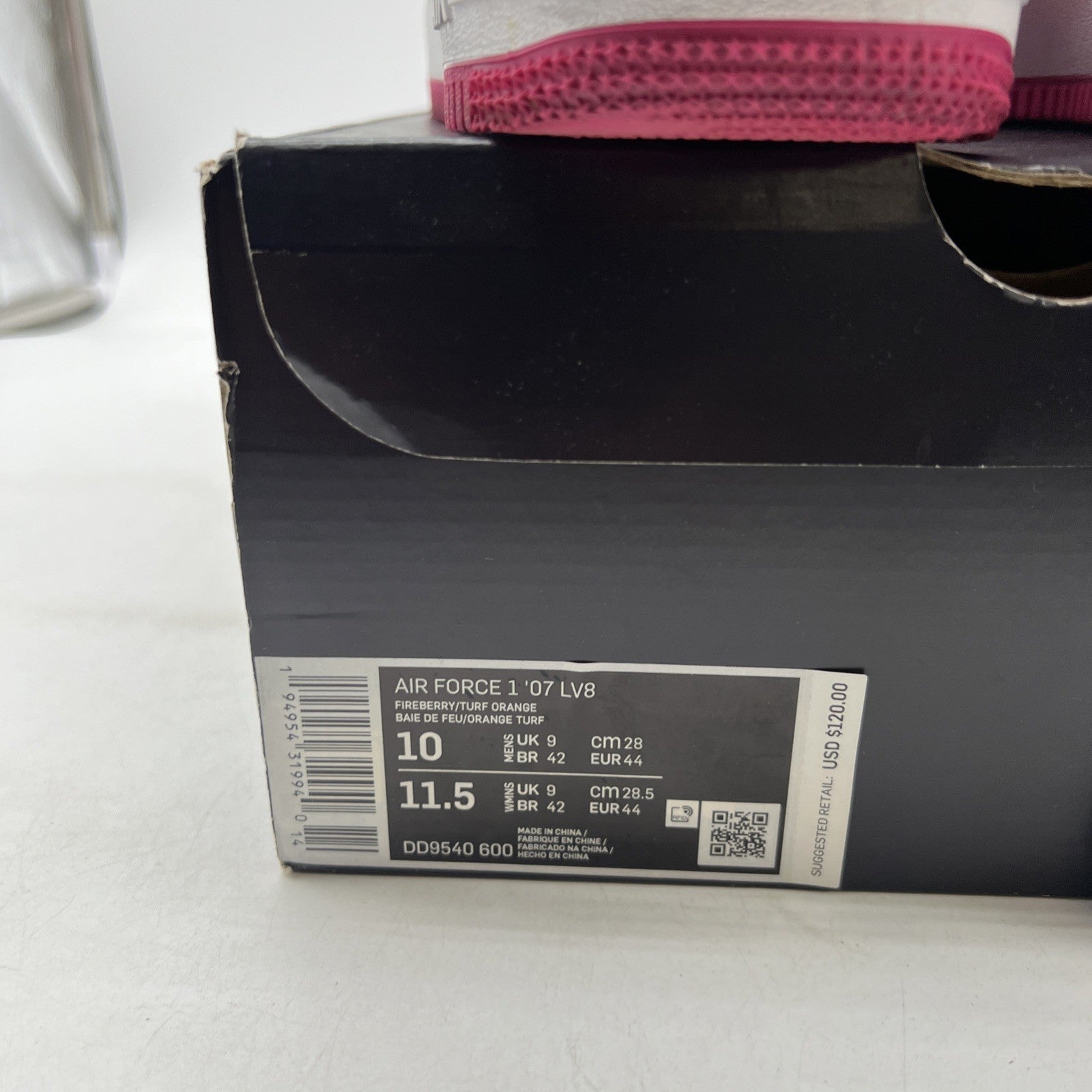 Size 10 - Nike Air Force 1 '07 LV8 World Tour (DD9540-600)