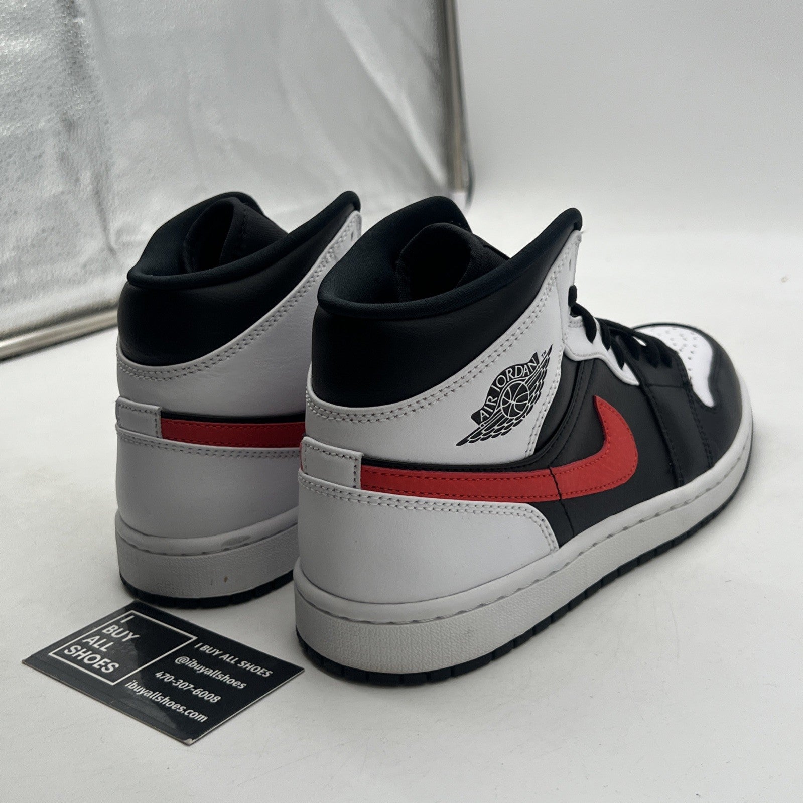 Size 8 - Air Jordan 1 Mid Chile Red (554724-075)