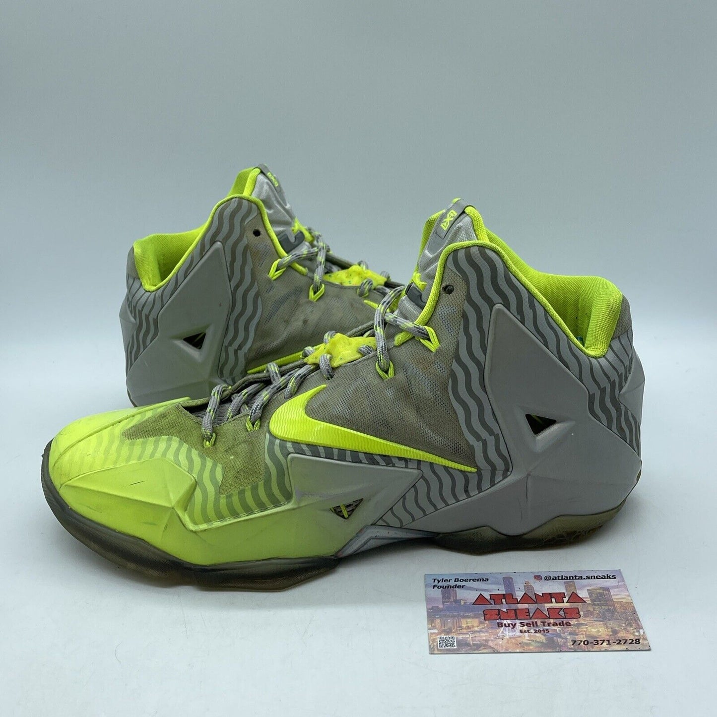 Size 10 - Nike LeBron 11 Maison du LeBron Grey Neon Yellow Leather (683252-074)