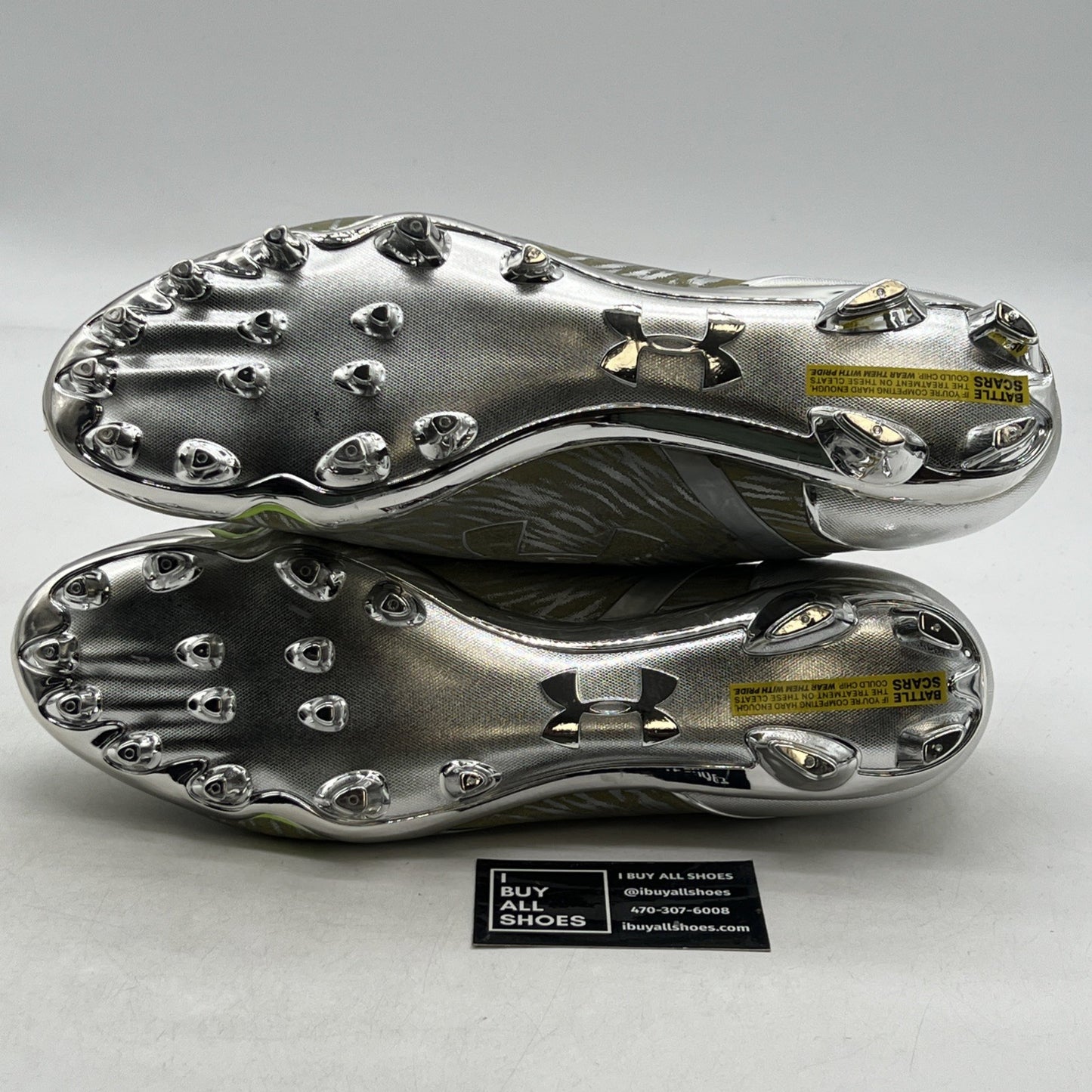 Size 14 - Under Armour UA Spotlight Silver Football Cleats Spikes (1280533-210)