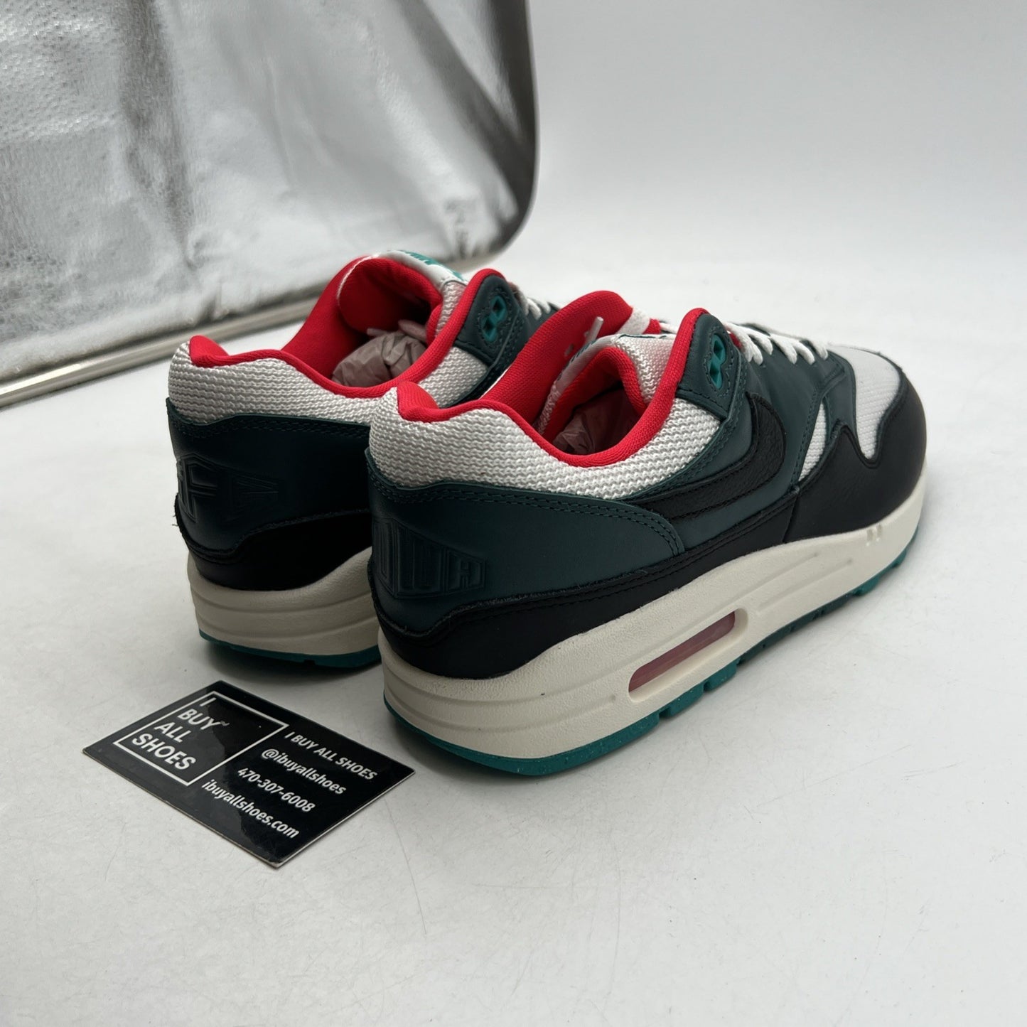 Size 8.5 - Nike LeBron James x Liverpool F.C. x Air Max 1 Third Kit (FB8914-100)