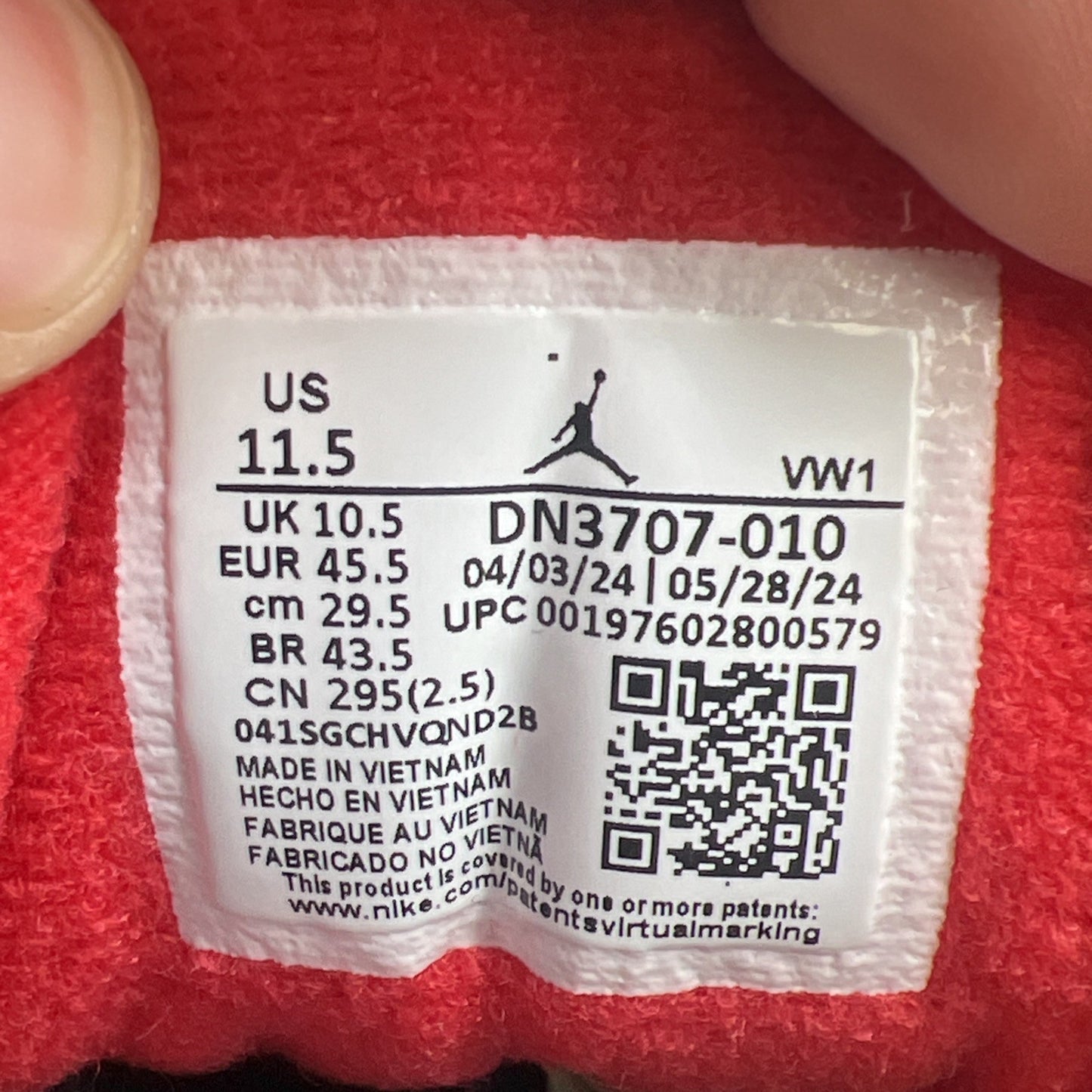 Size 11.5 - Air Jordan 3 Retro OG 2024 Black Cement (DN3707-010)