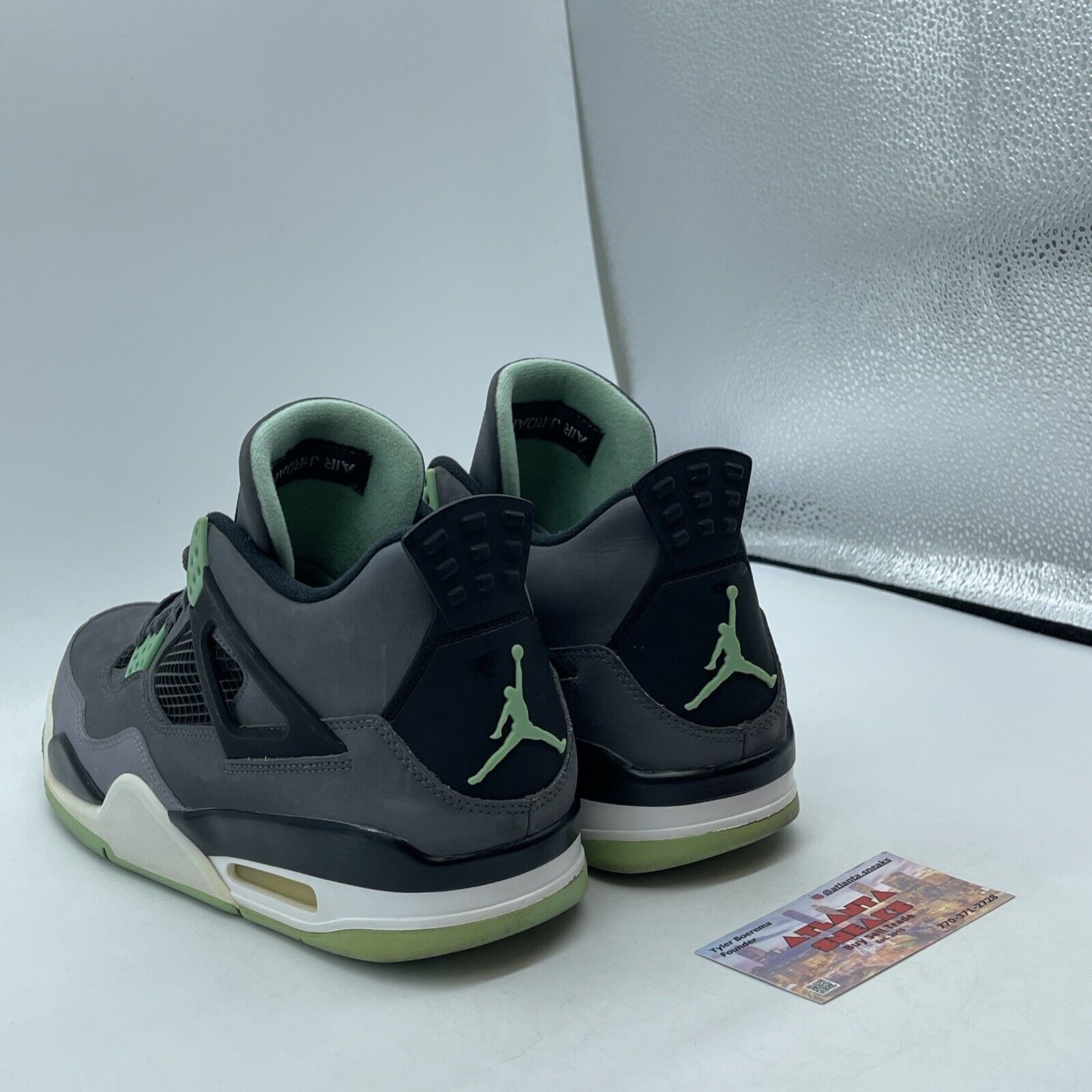 Size 10 - Jordan 4 Retro Green Glow 2013 Gray White (308497-033)