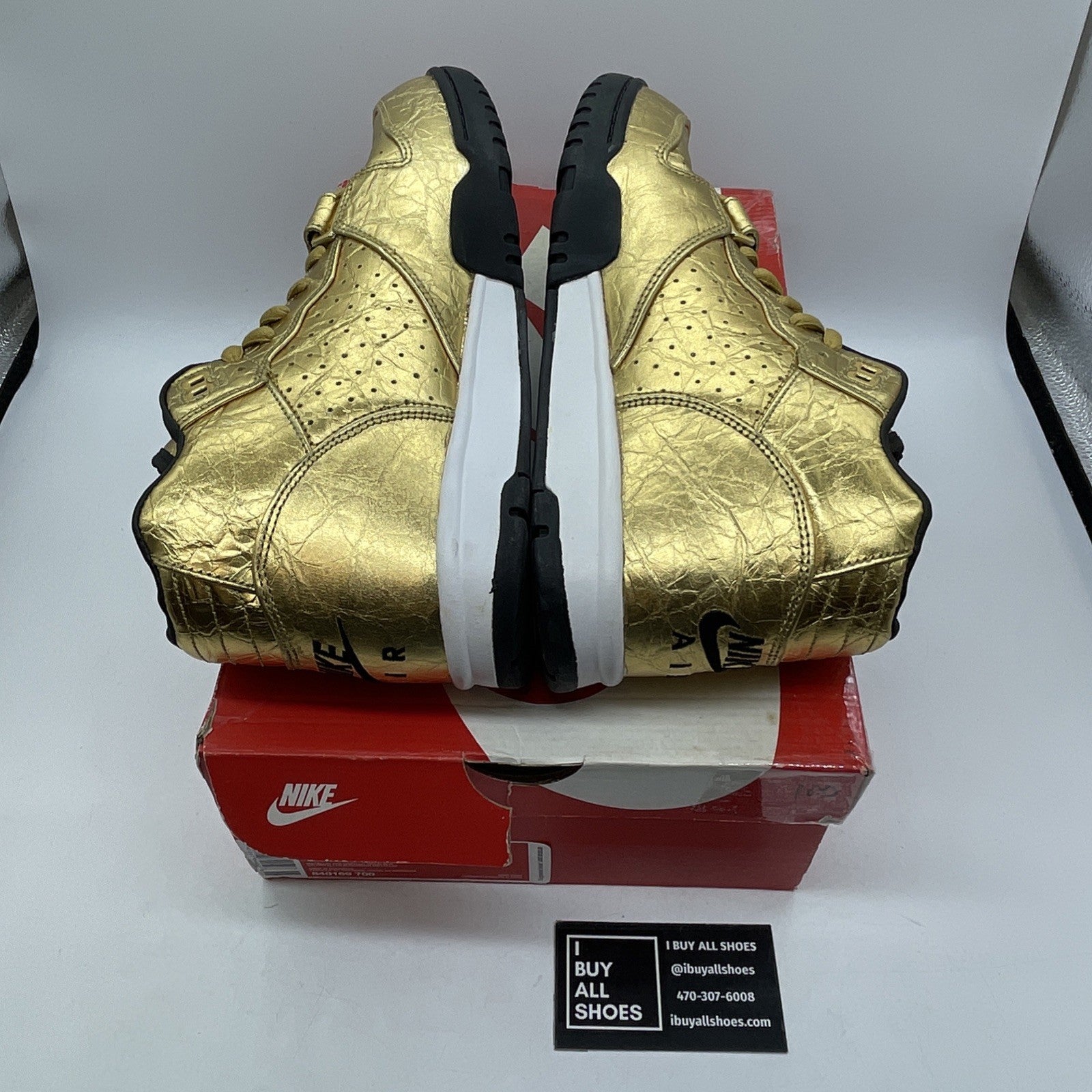Size 9.5 - Nike Air Trainer 1 PRM QS Super Bowl Gold Black Leather (840169-700)