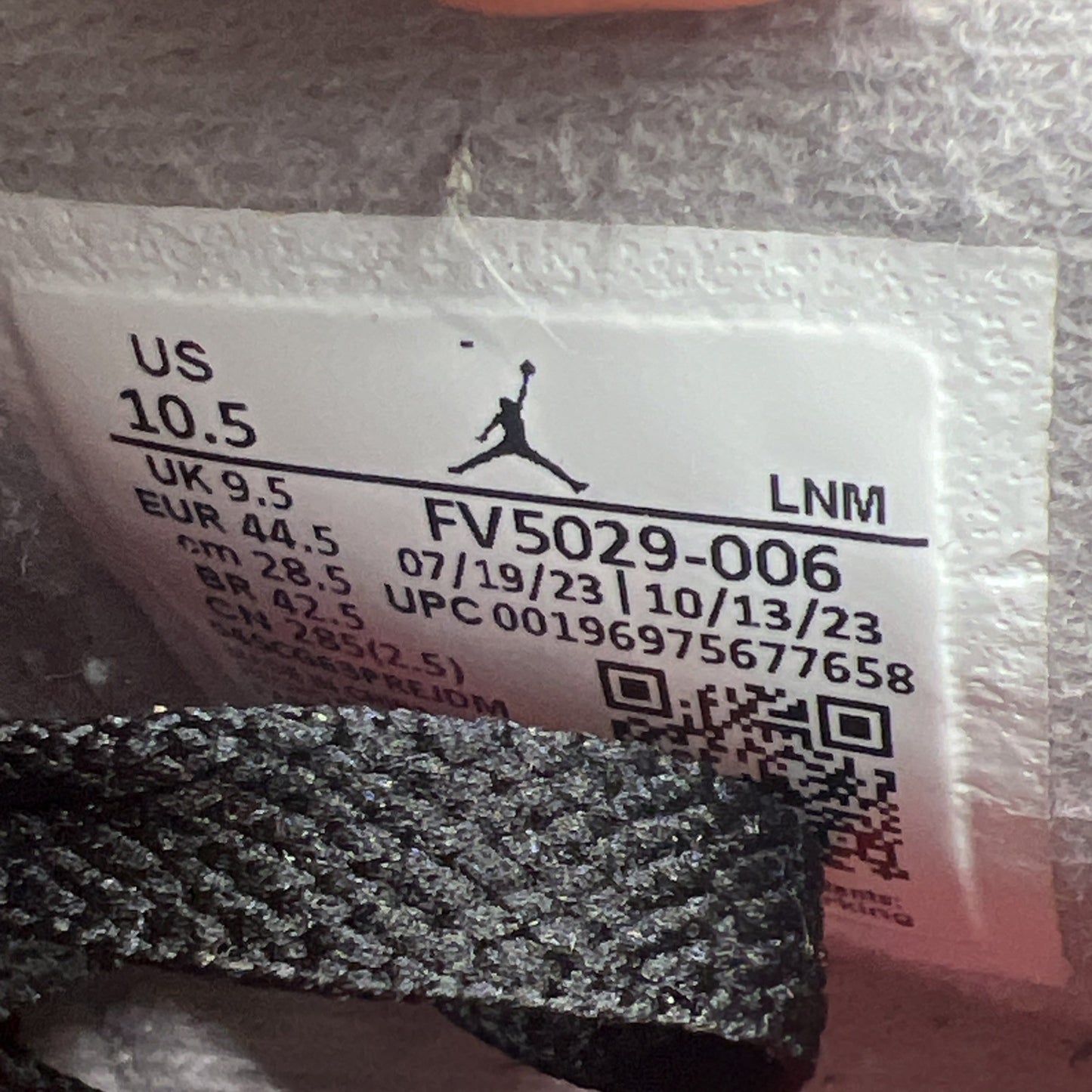Size 10.5 - Air Jordan 4 Retro Bred Reimagined (FV5029-006)