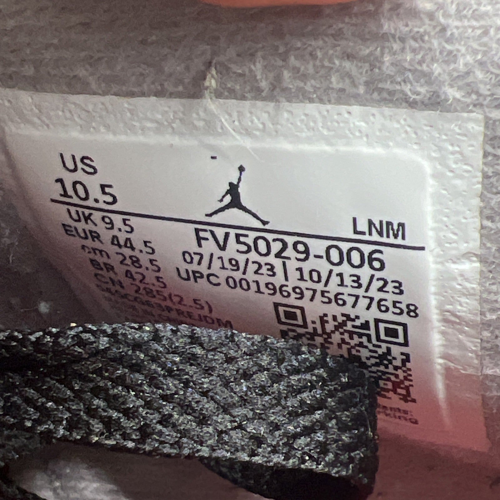 Size 10.5 - Air Jordan 4 Retro Bred Reimagined (FV5029-006)