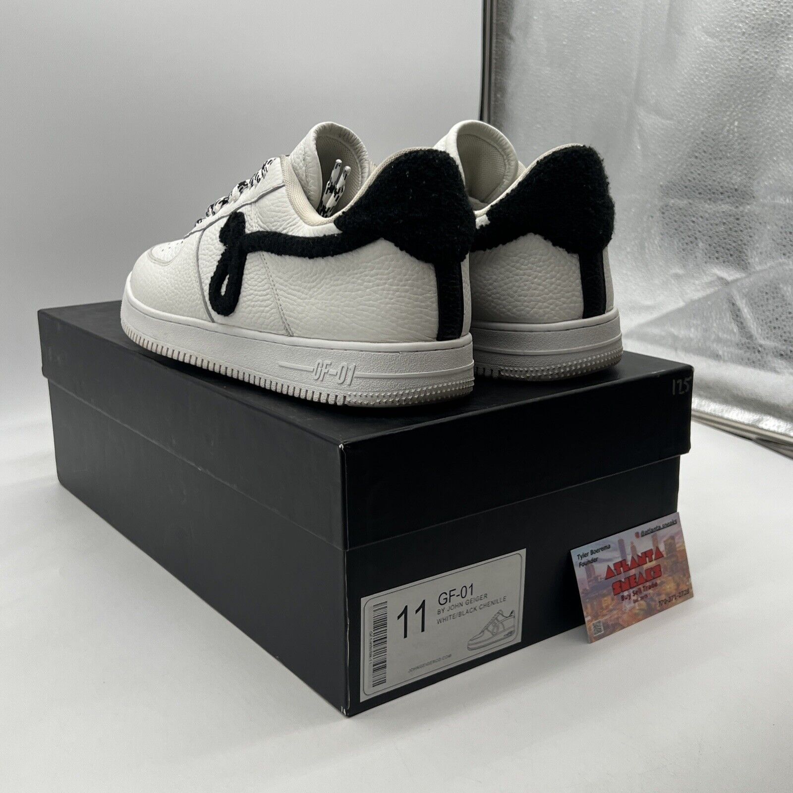 Size 11 - John Geiger GF-01 White Pebbled Leather Black Chenille GF 01