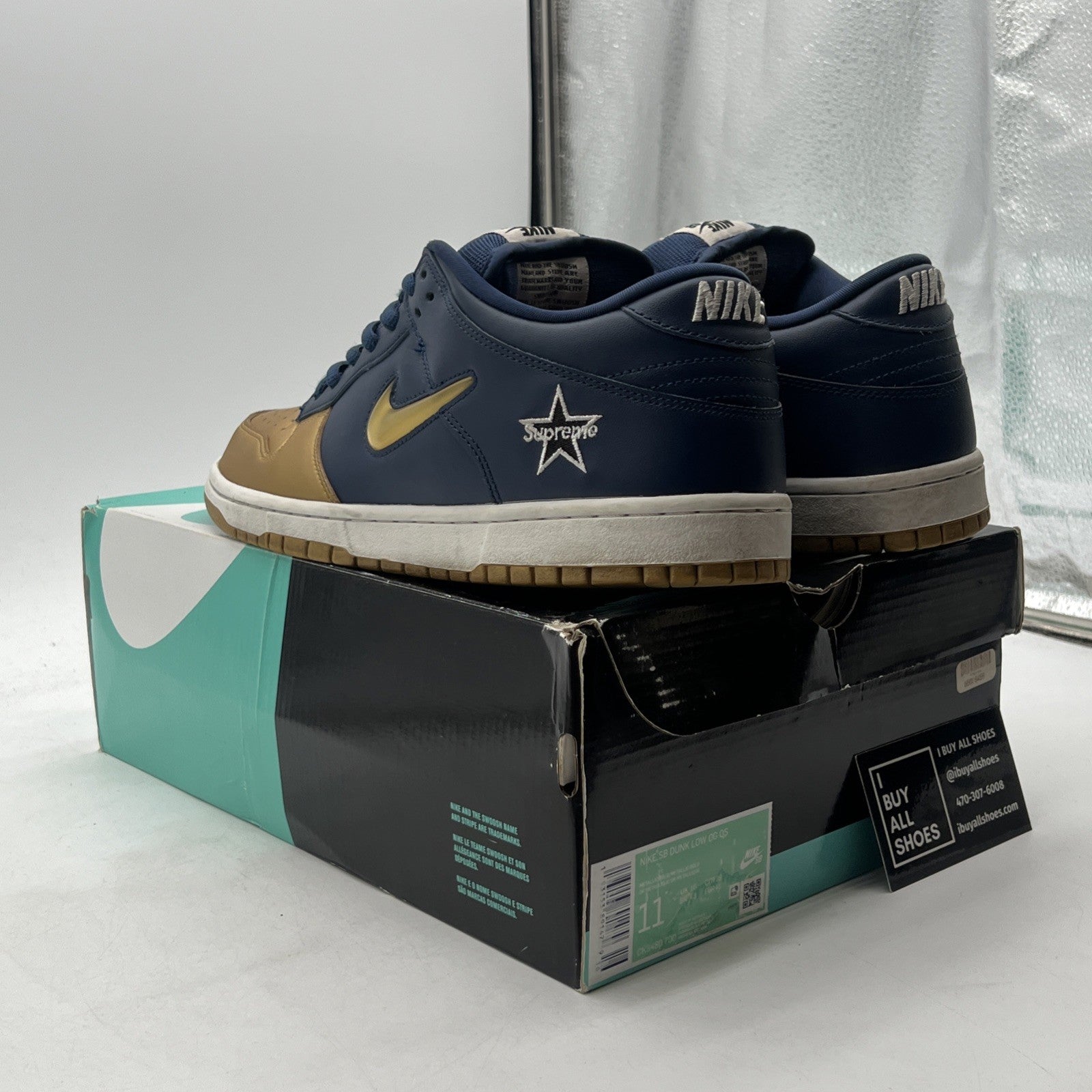 Size 11 - Nike Supreme x Dunk SB QS Low Metallic Gold (CK3480-700)