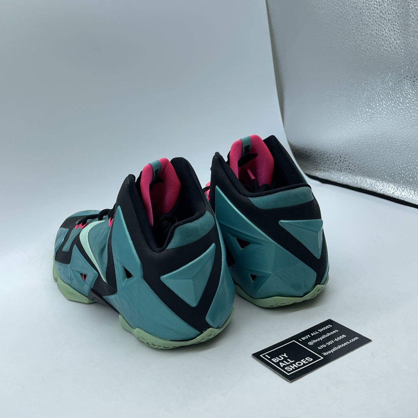 Size 10.5 - Nike LeBron 11 South Beach Blue Black Leather (616175-330)