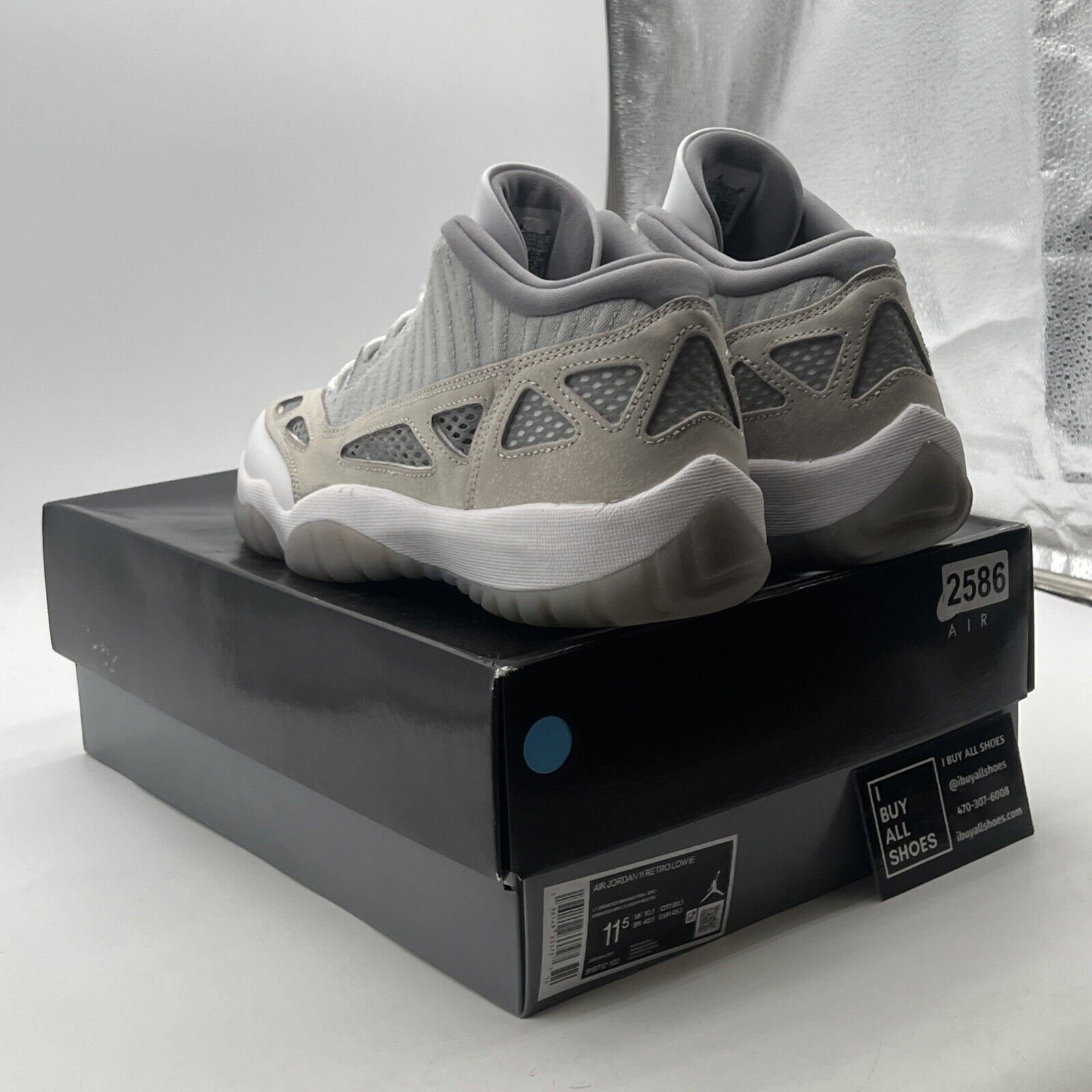 Size 11.5 - Air Jordan 11 Retro IE Low Light Orewood Brown (919712-102)