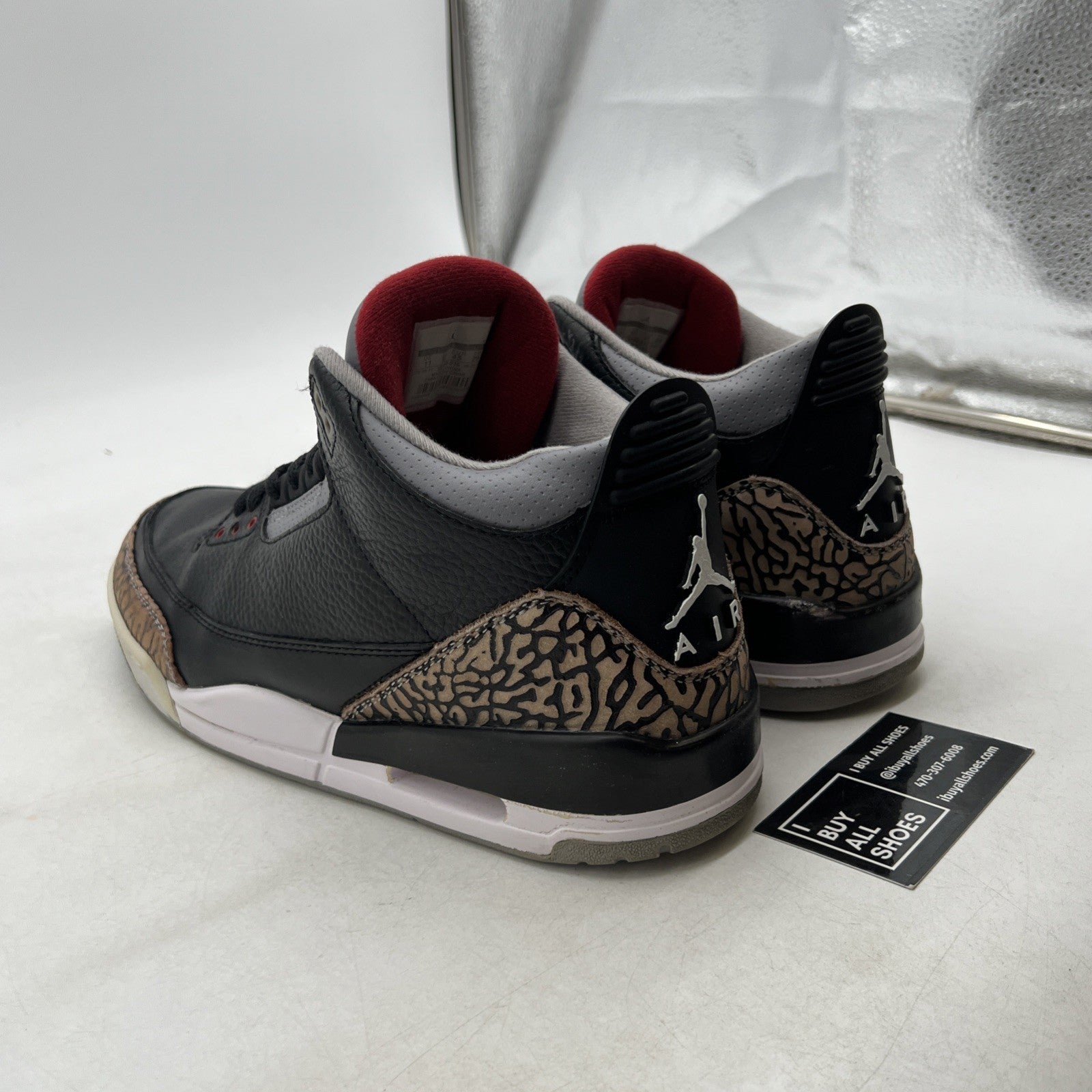 Size 11 - Air Jordan 3 Retro release 2011 (136064-010)