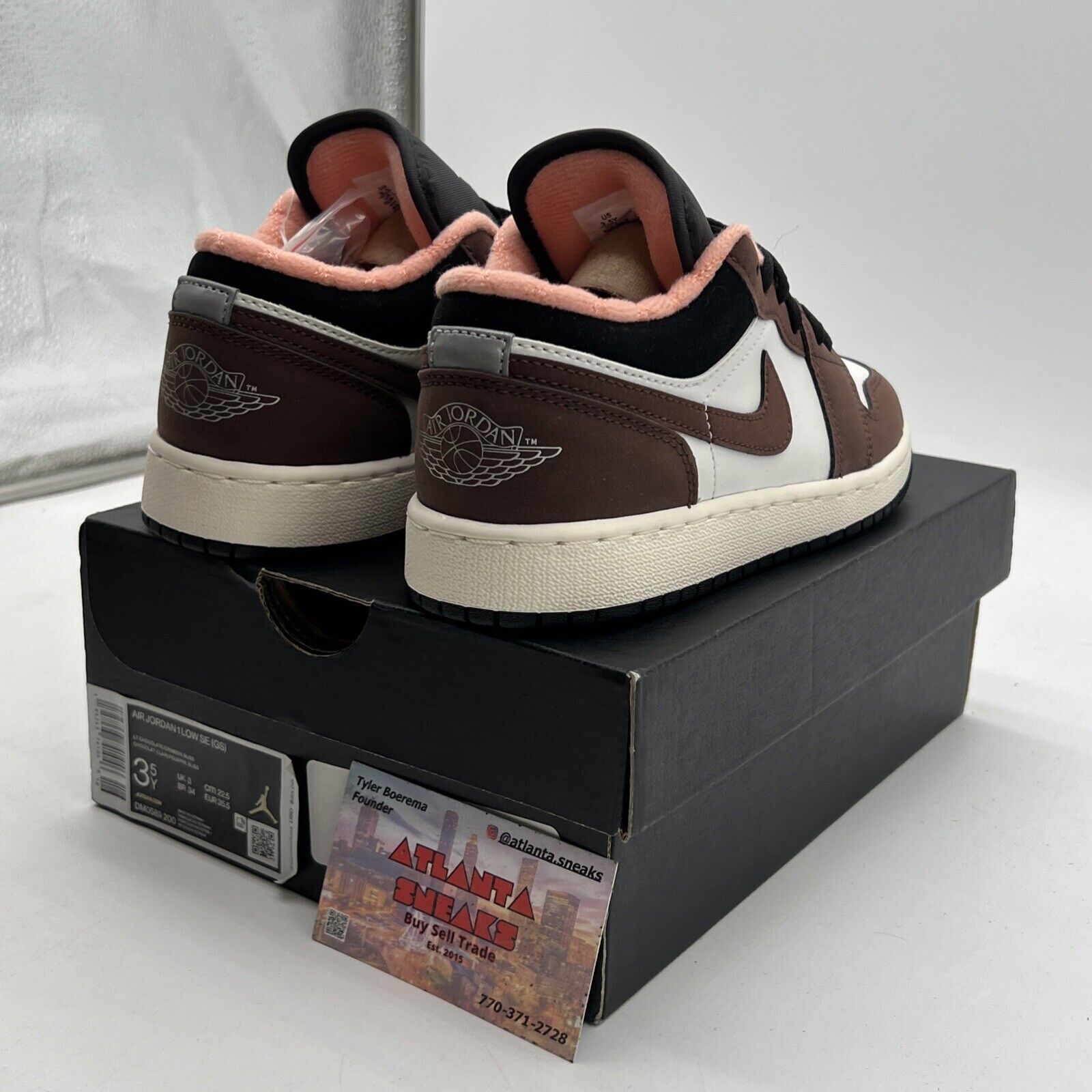 Size 3.5Y - Air Jordan 1 Low Mocha (DM0589-200)
