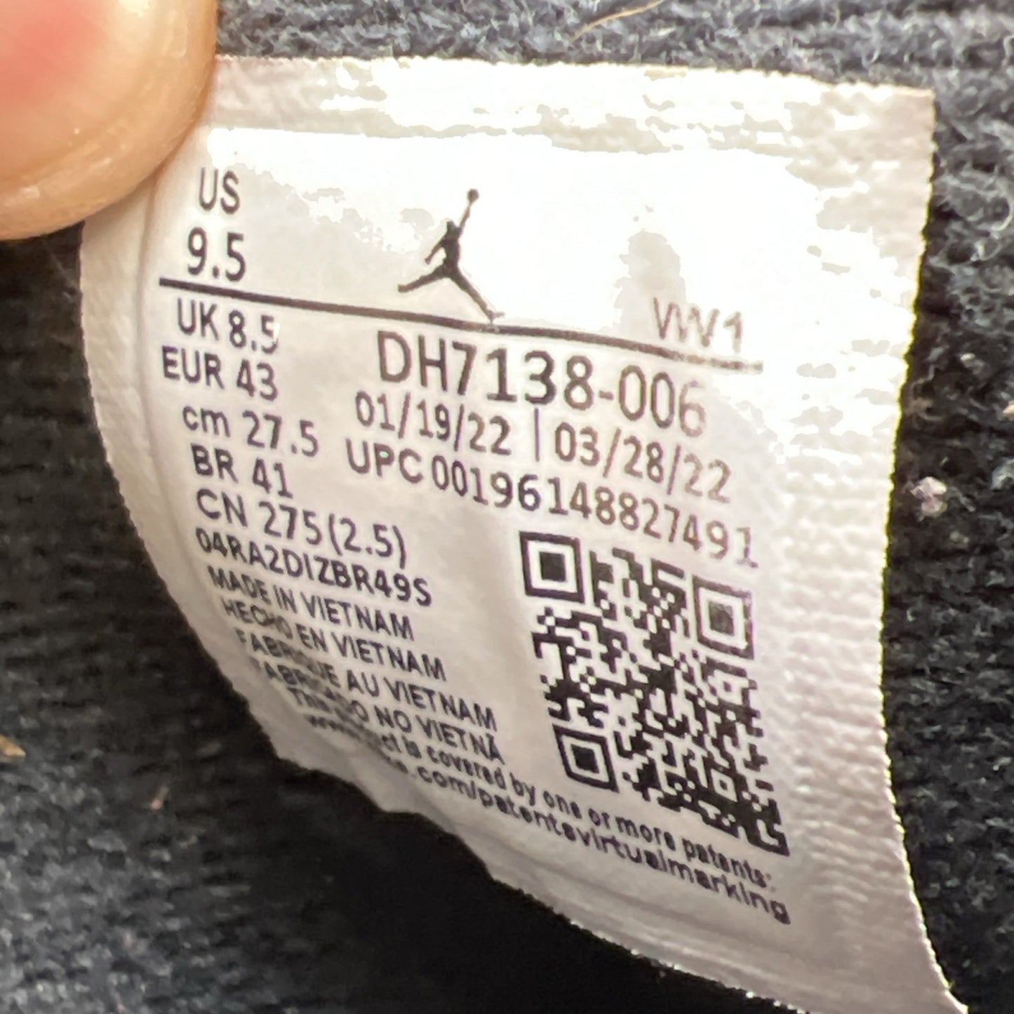 Size 9.5 - Air Jordan 4 Retro SE Mid Black Canvas (DH7138-006)