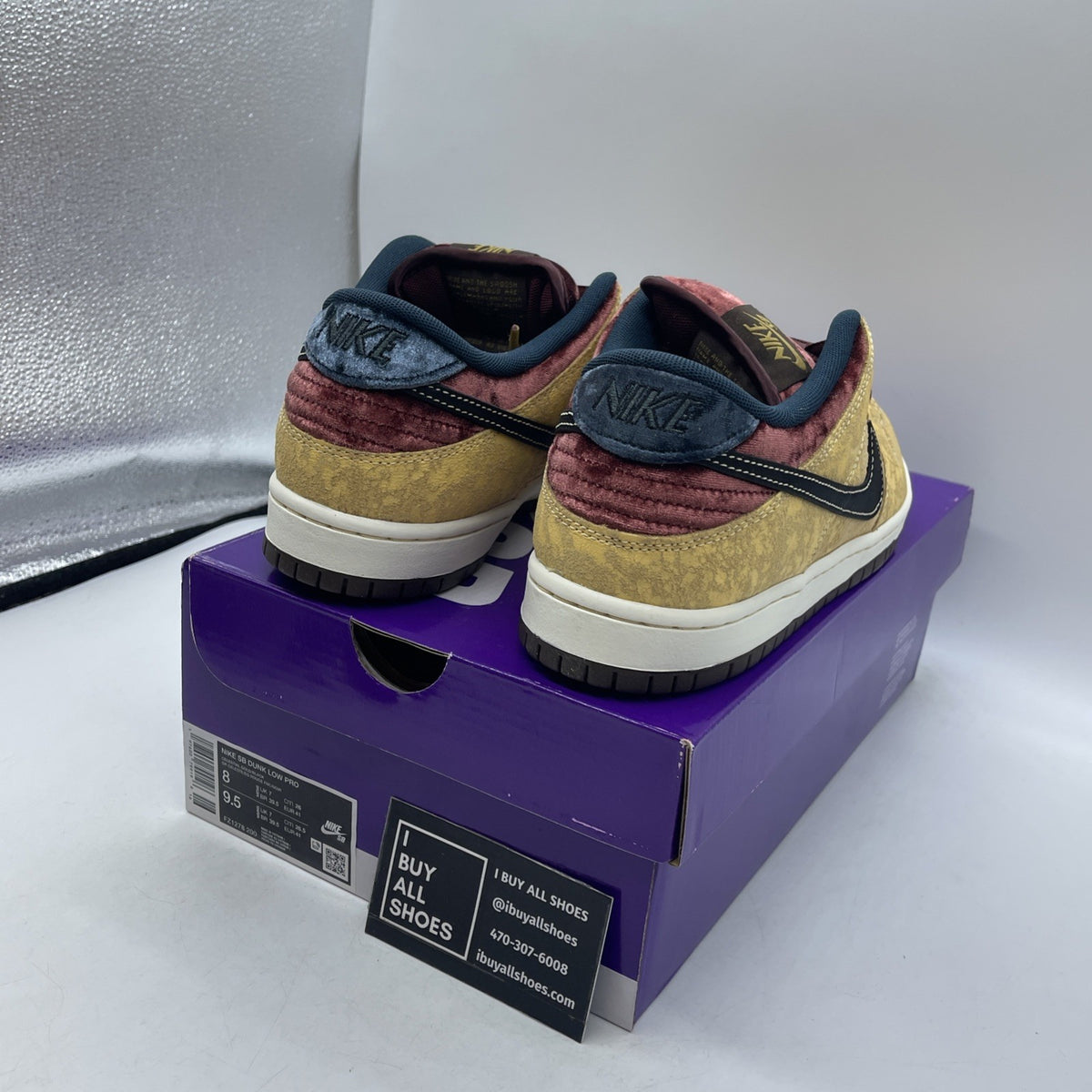 Size 8 - Nike Dunk SB Low City of Cinema (FZ1278-200)