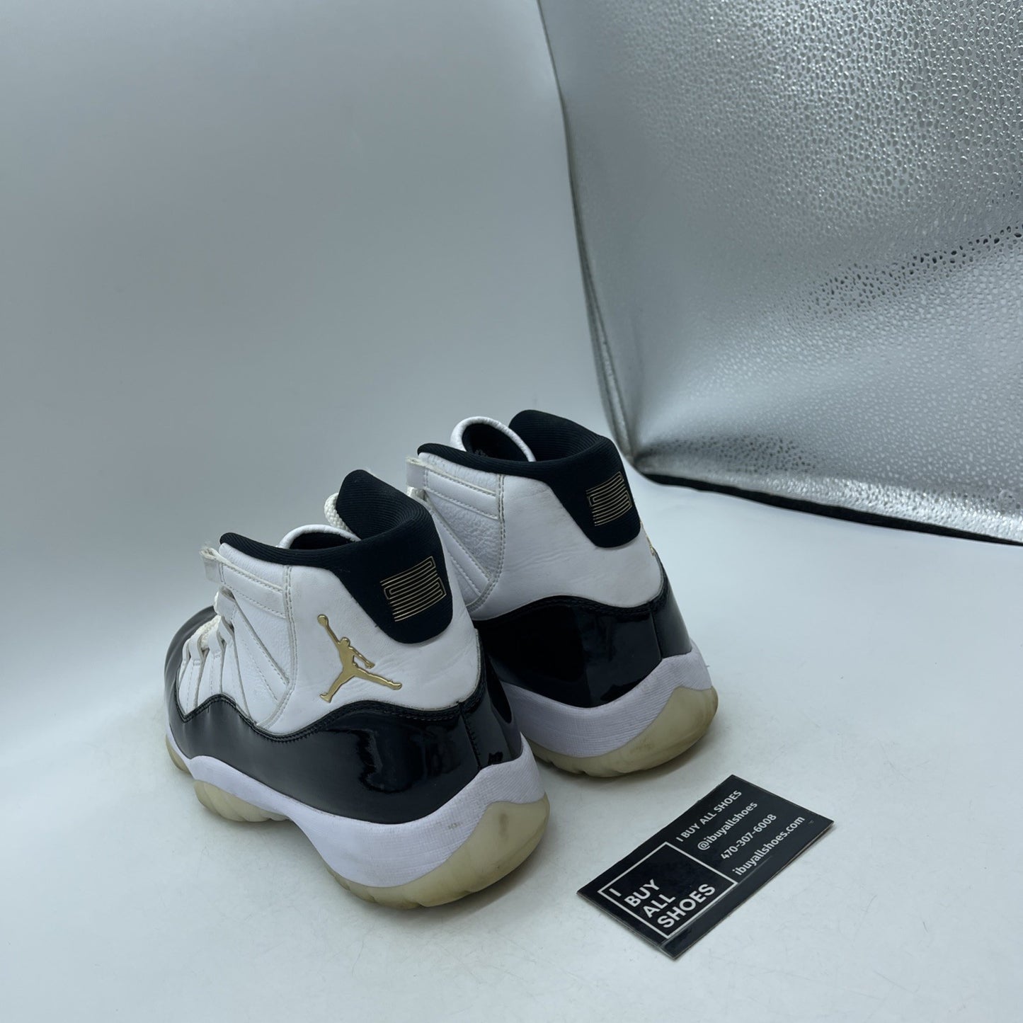 Size 9.5 - Air Jordan 11 Retro Mid Gratitude Defining Moments (CT8012-170)