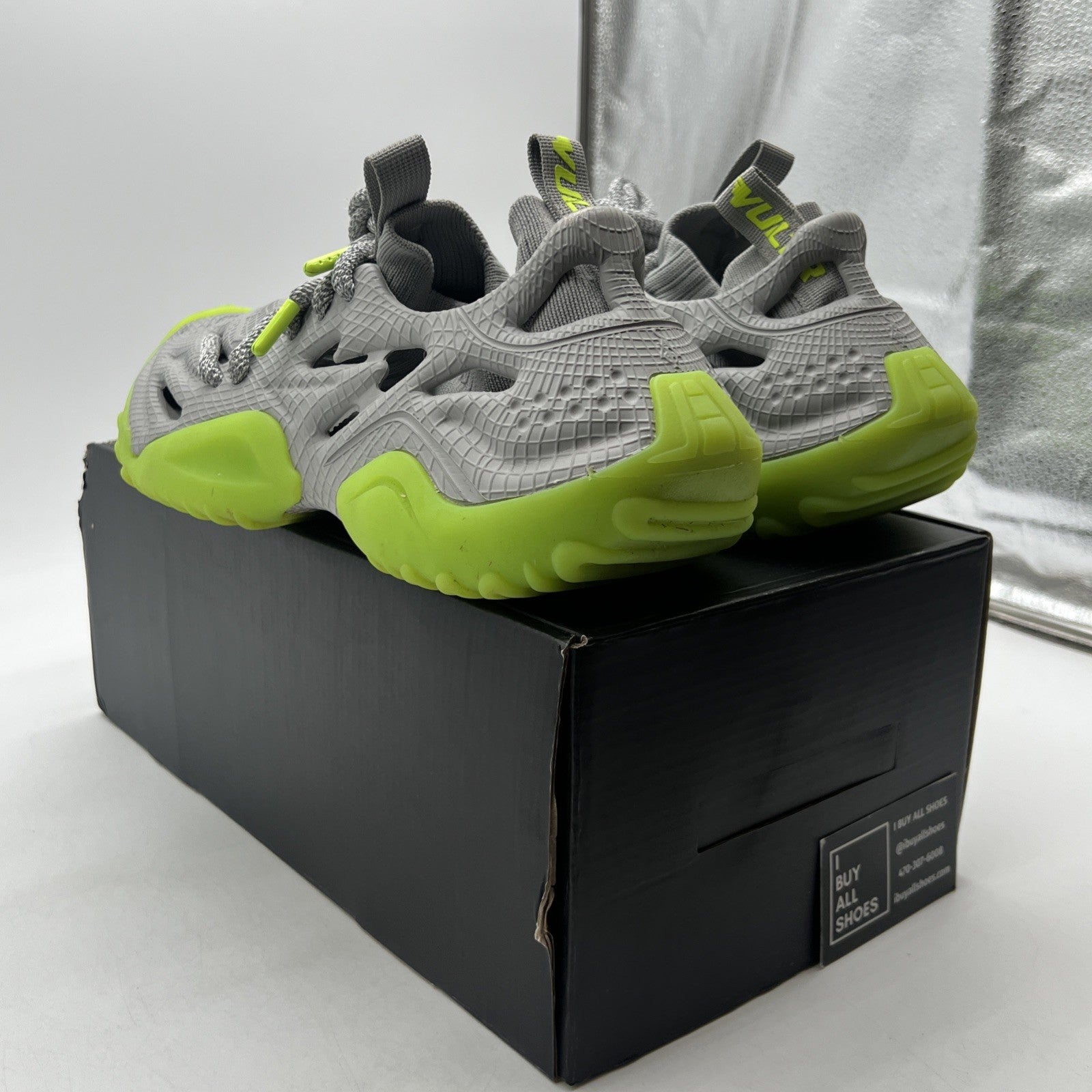 Size 11 - SIA Collective Men's Vulture Foam "Cryptonite" Glow Shoes Grey/Green