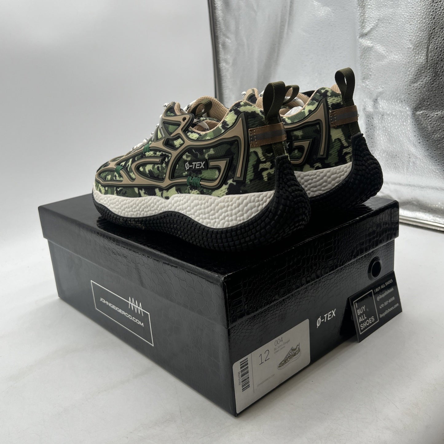 Size 12 - John Geiger 004 Beige Camo FRIENDS FAMILY