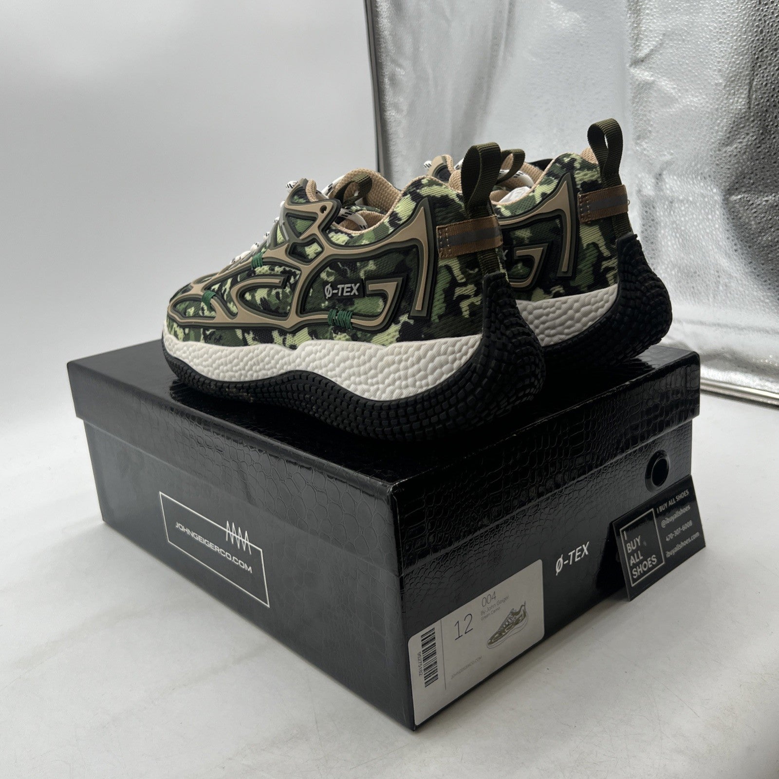 Size 12 - John Geiger 004 Beige Camo FRIENDS FAMILY