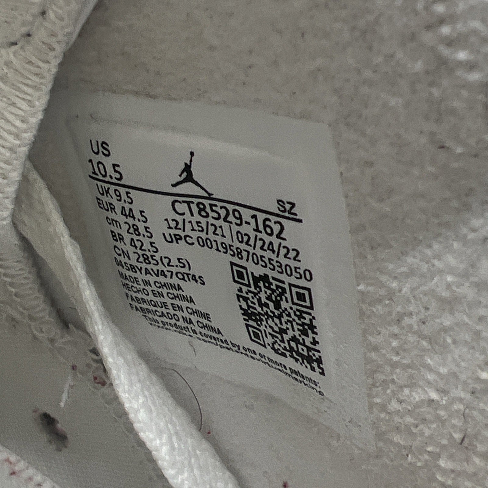 Size 10.5 - Air Jordan 6 White and University Red 2022 (CT8529-162)