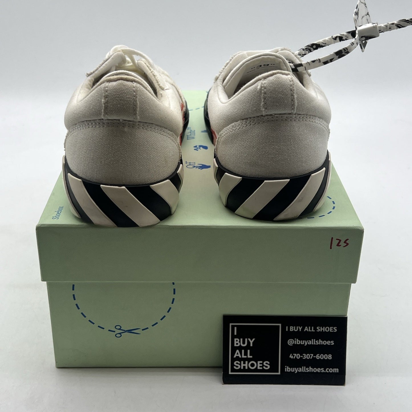 Size 39 - Off-White Vulc Sneaker Low White Black