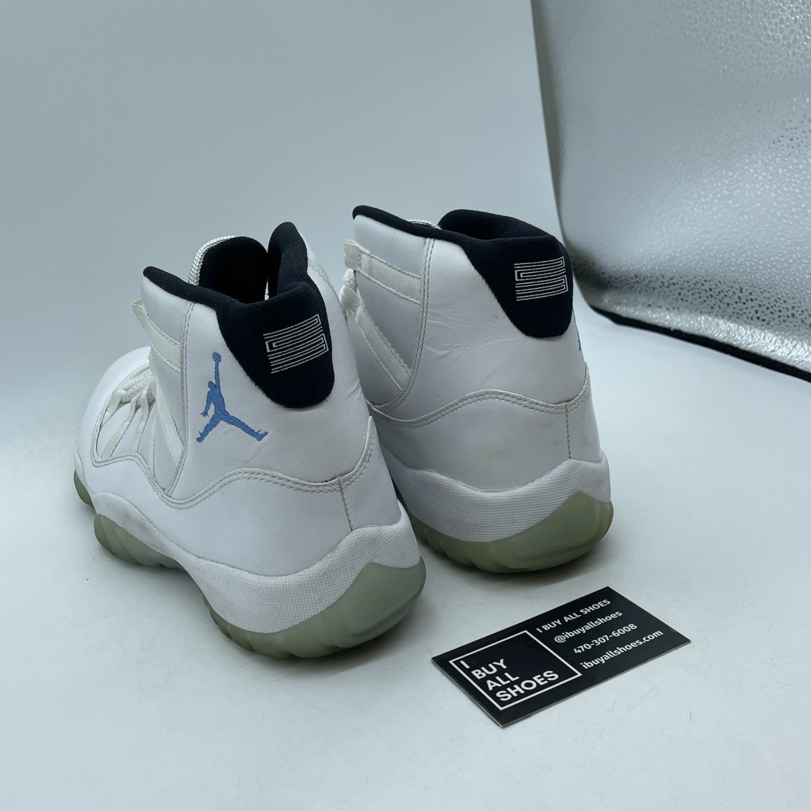 Size 9.5 - Jordan 11 Retro High Legend Blue White Leather (378037-117)