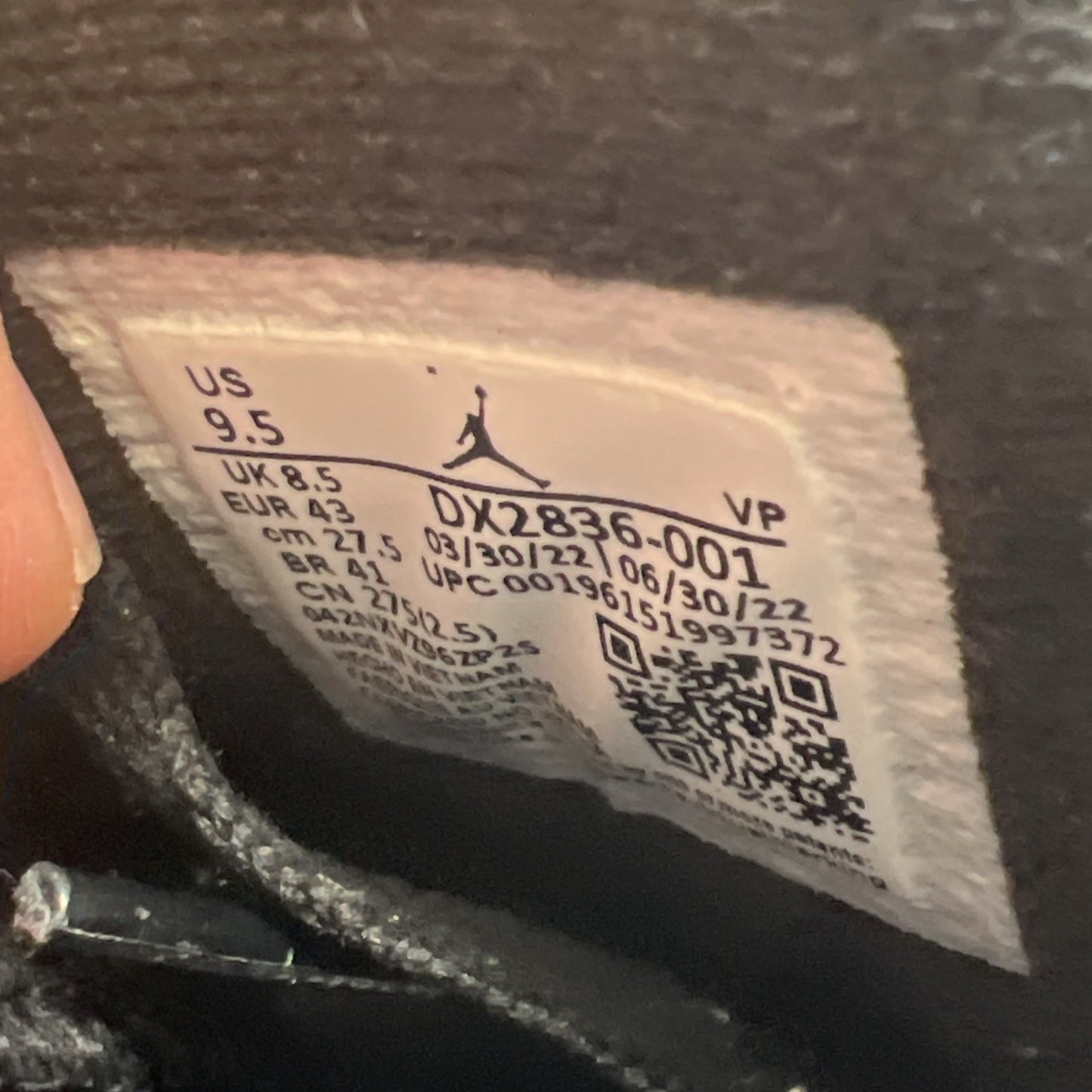 Size 9.5 - Air Jordan 6 Retro Mid Chrome (DX2836-001)