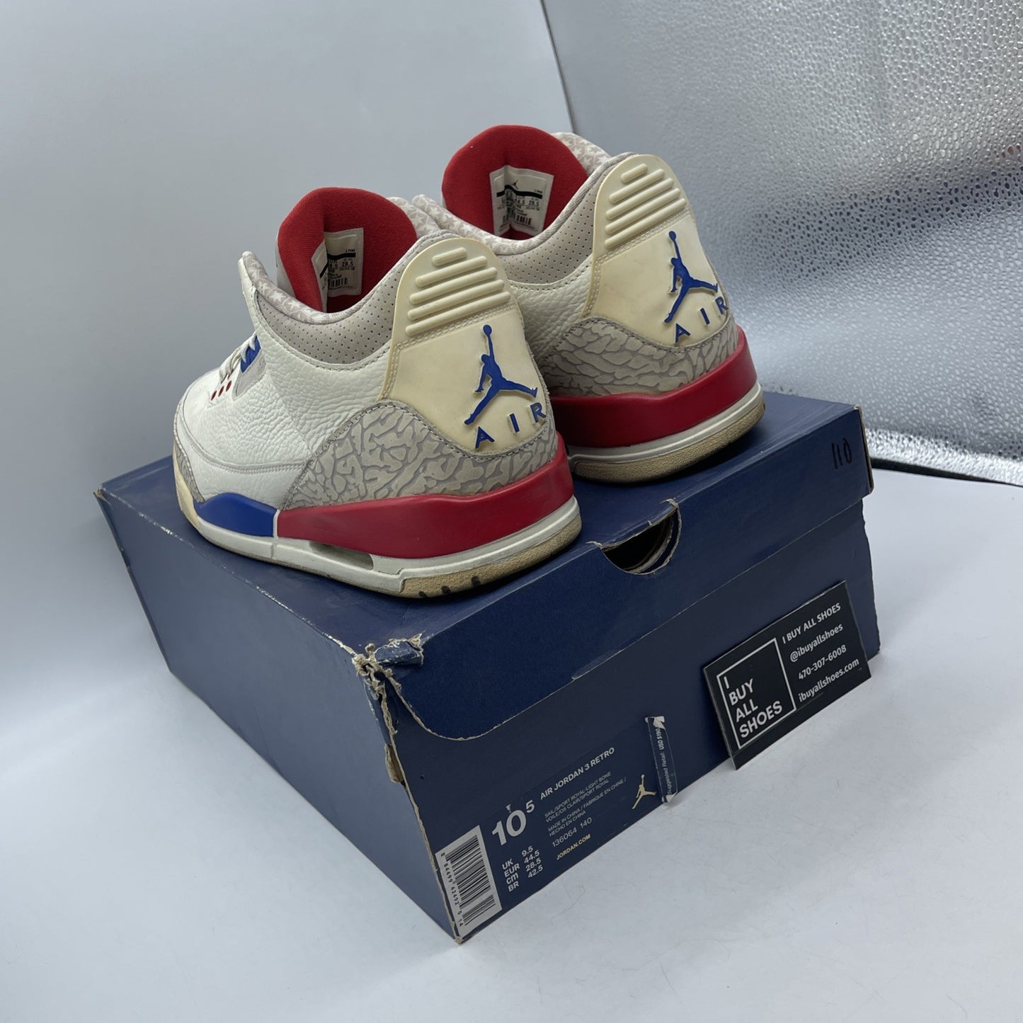 Size 10.5 - Air Jordan 3 Retro International Flight (136064-140)