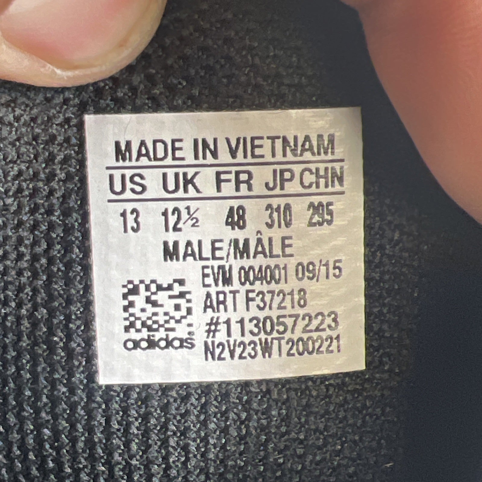 Size 13 - adidas Crestwood Mid Black (F37218)