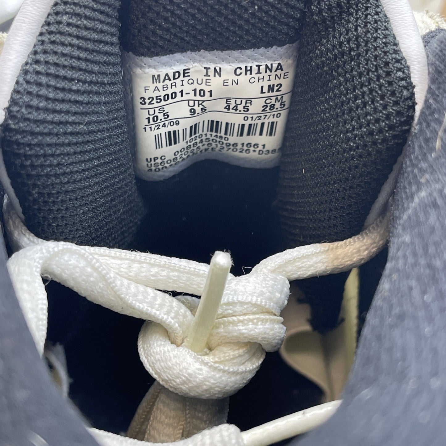 Size 10.5 - Nike Air Pippen White Black Leather (325001-101)