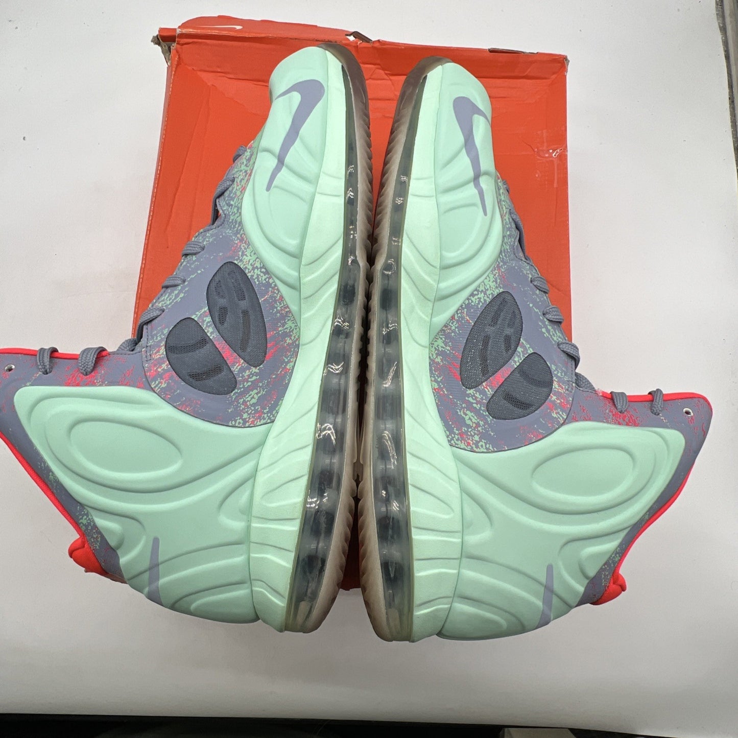 Size 13 - Nike Air Max Hyperposite Rajon Rondo (524862-302)