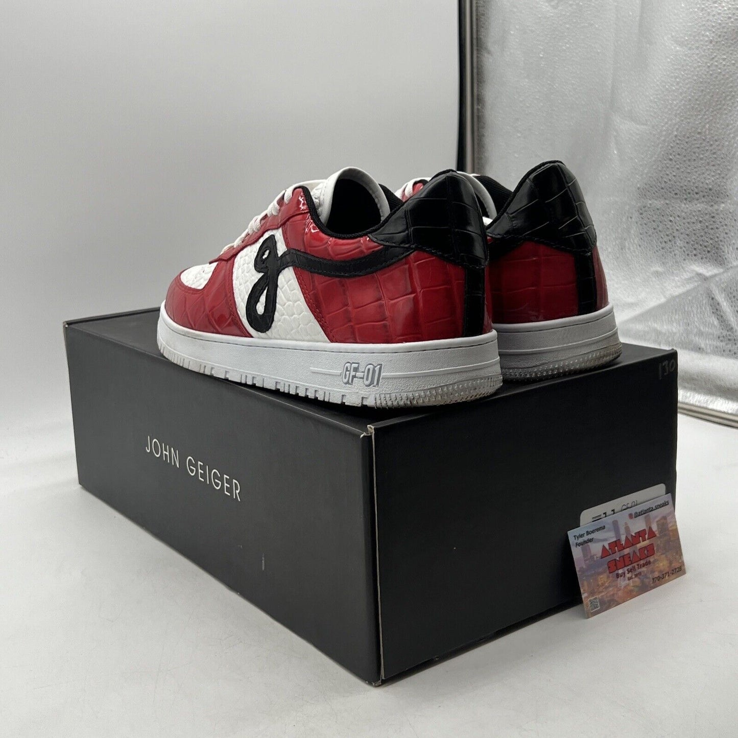 Size 11 - JOHN GEIGER GF-01 LOW LUX Chicago
