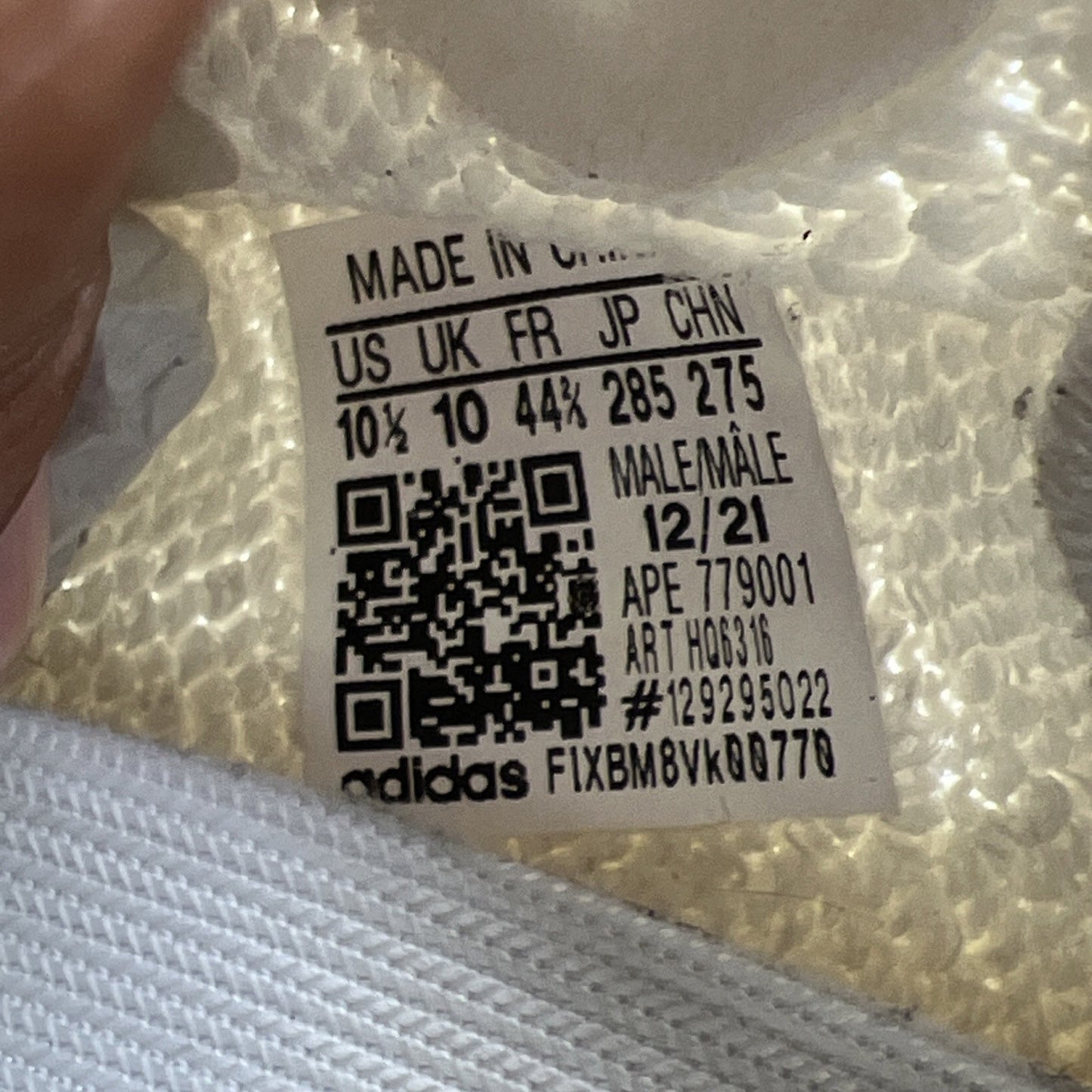 Size 10.5 - adidas Yeezy Boost 350 V2 Low Bone (HQ6316)