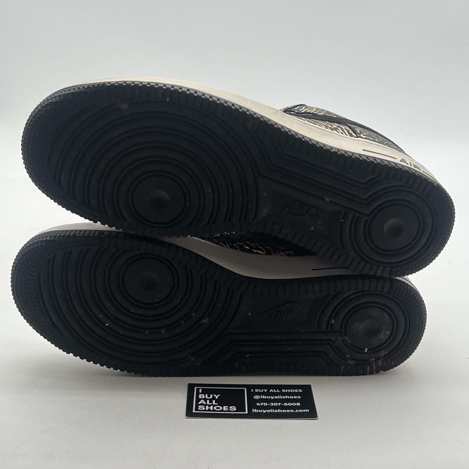 Size 10.5 - Nike Air Force 1 Low Black (488298-702)