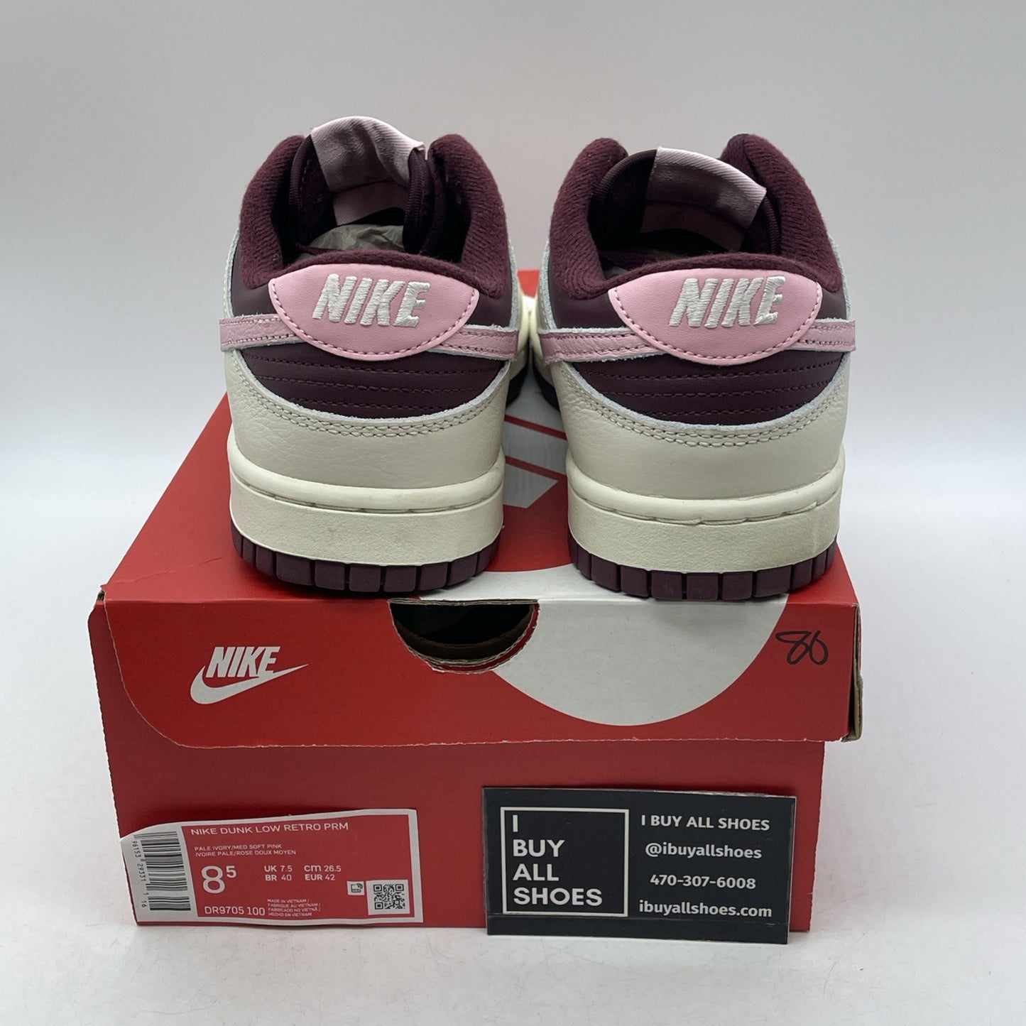 Size 8.5 - Nike Dunk Low Premium Valentine's Day (DR9705-100)