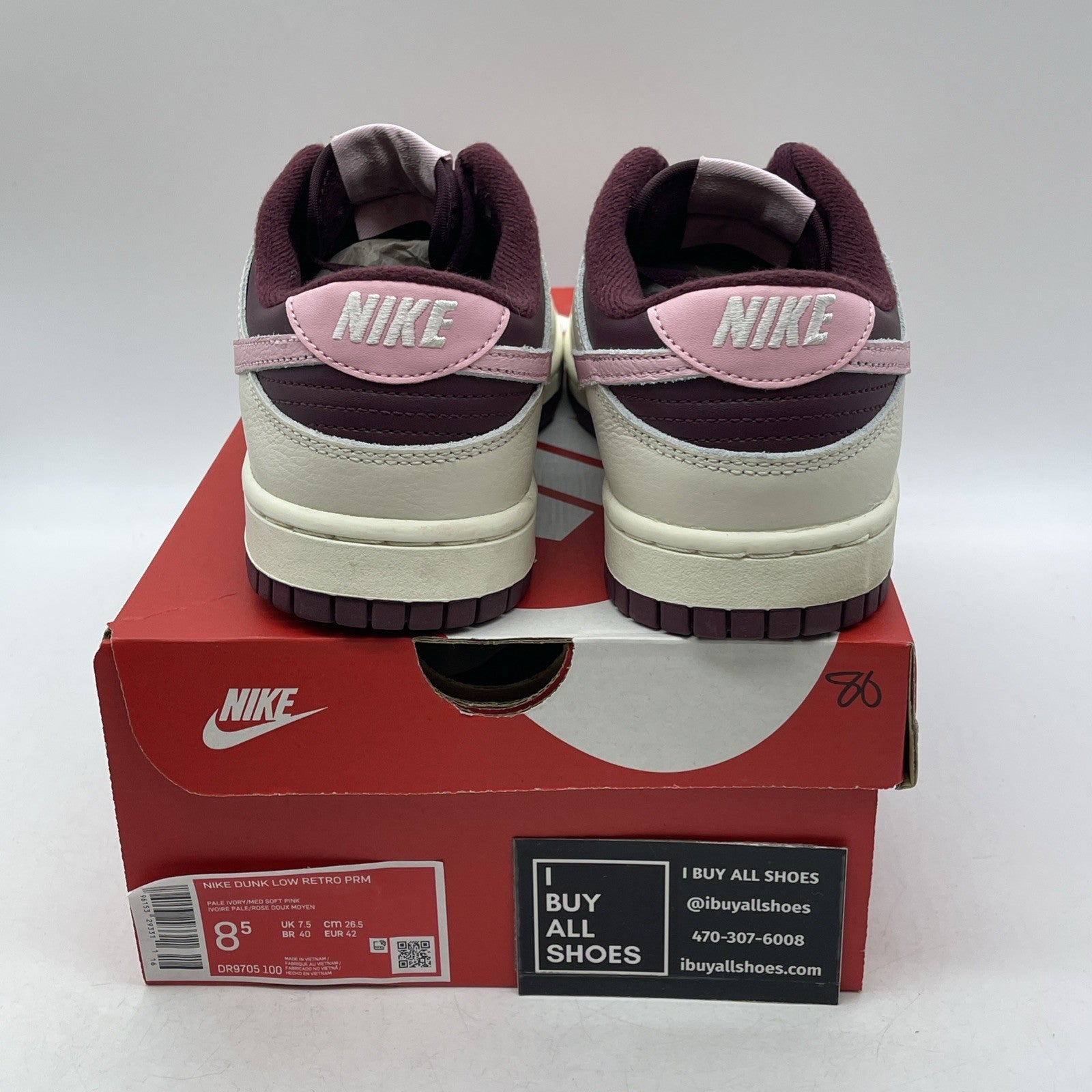 Size 8.5 - Nike Dunk Low Premium Valentine's Day (DR9705-100)