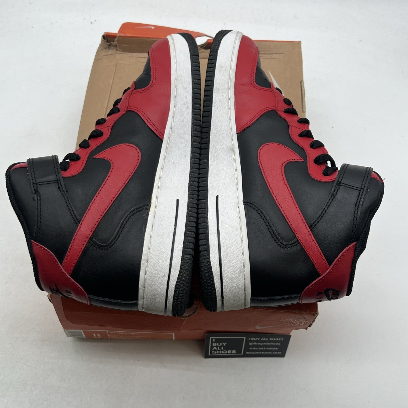 Size 11 - Nike Air Force 1 Mid Bred (306352-063)