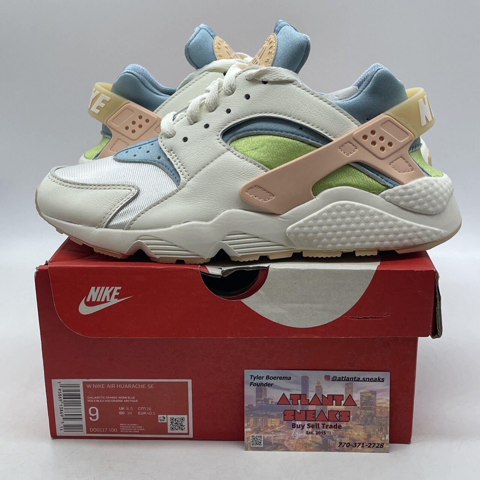 Size 9W - Nike Air Huarache SE Sun Club White Blue Leather Suede (DQ0117-100)