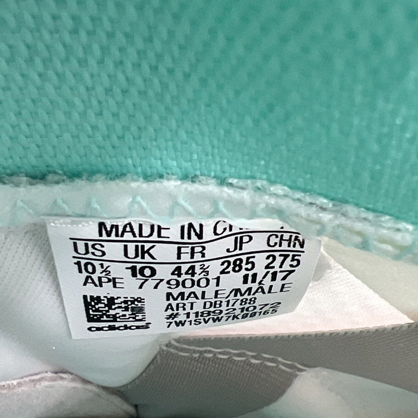 Size 10.5 - adidas Nice Kicks x Crazy 8 ADV White Lined Emerald (DB1788)