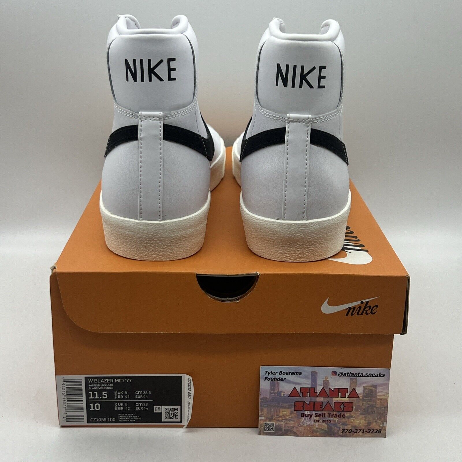 Nike Women's Blazer Mid 77 Sneakers Leather White Black Size 11.5