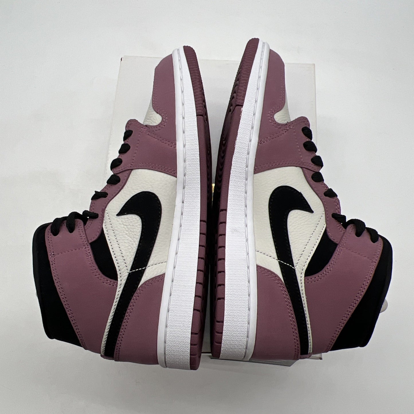 Size 8W - Air Jordan Retro 1 Mid Mulberry Pink  (DC7267-500)