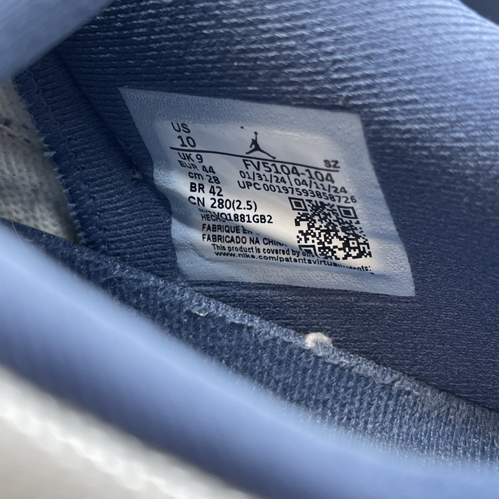 Size 10 - Air Jordan 11 Retro Low Diffused Blue (FV5104-104)