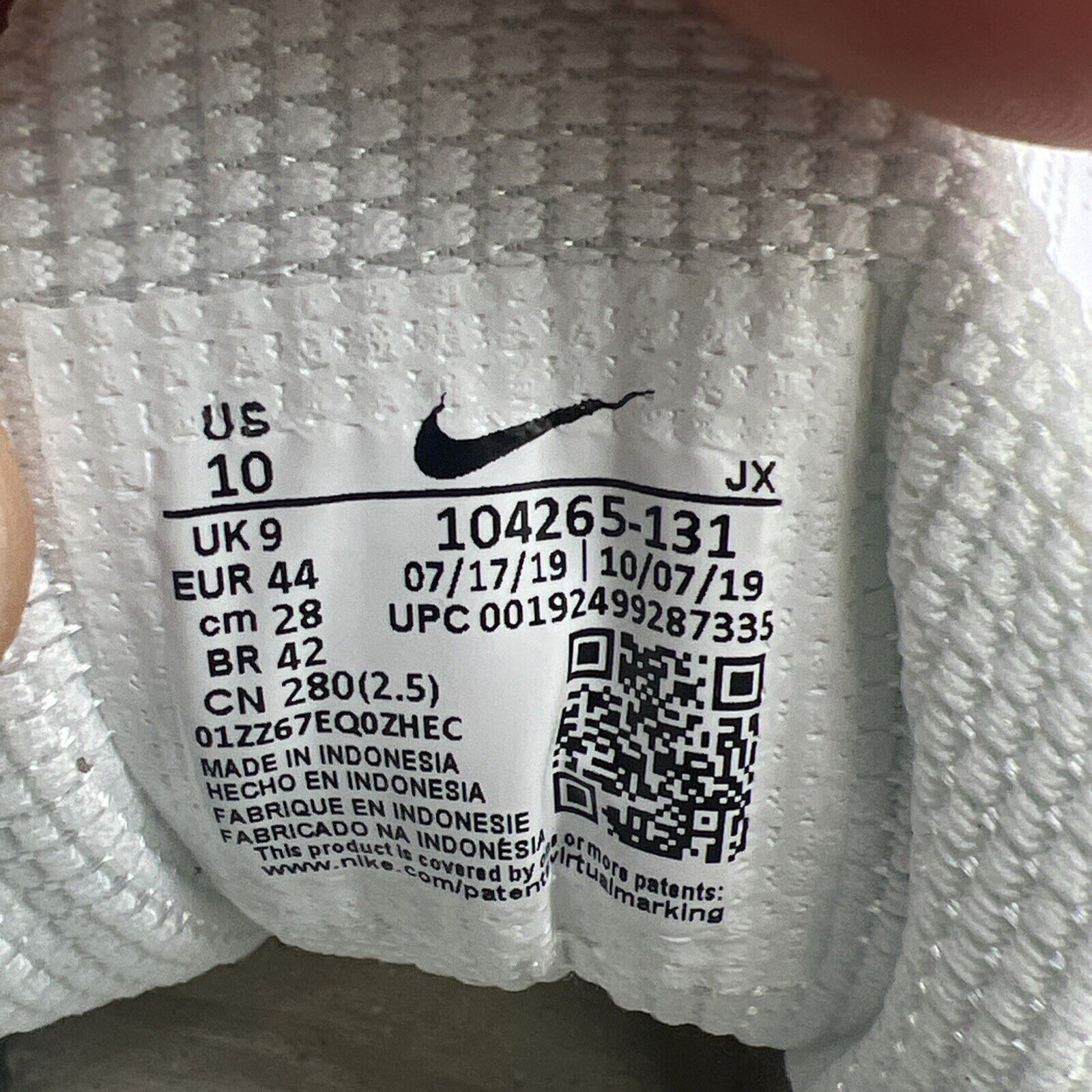 Size 10 - Nike Shox R4 White Metallic (104265-131)