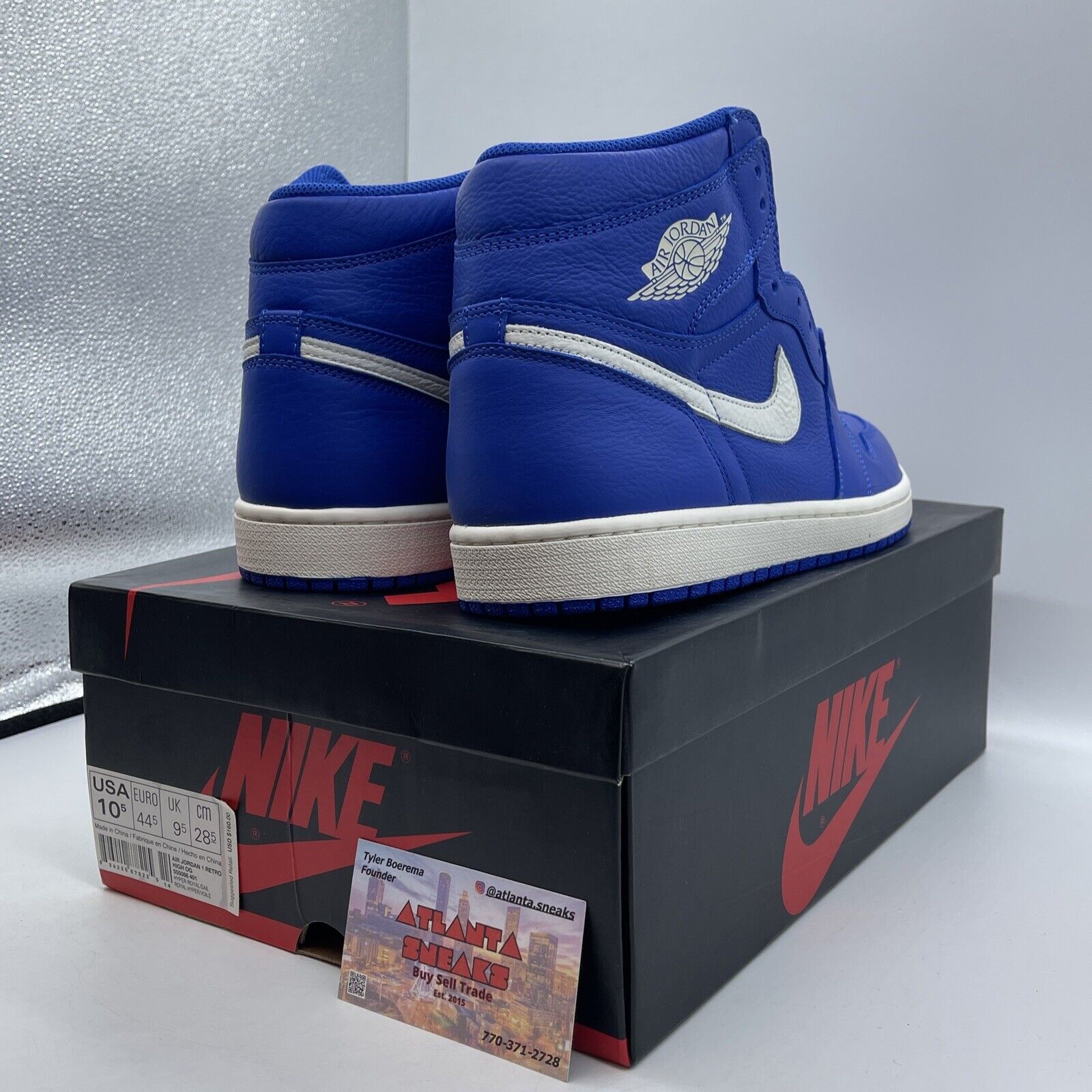 Size 10.5 - Air Jordan 1 Retro OG High Hyper Royal White Leather (555088-401)