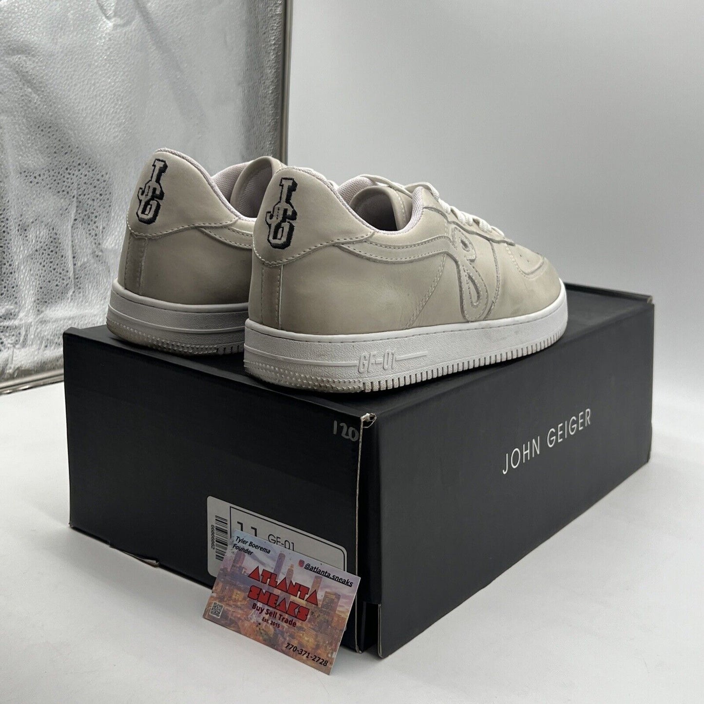 Size 11 - GF-01 BYJOHN GEIGER DISTRESSED SUEDE