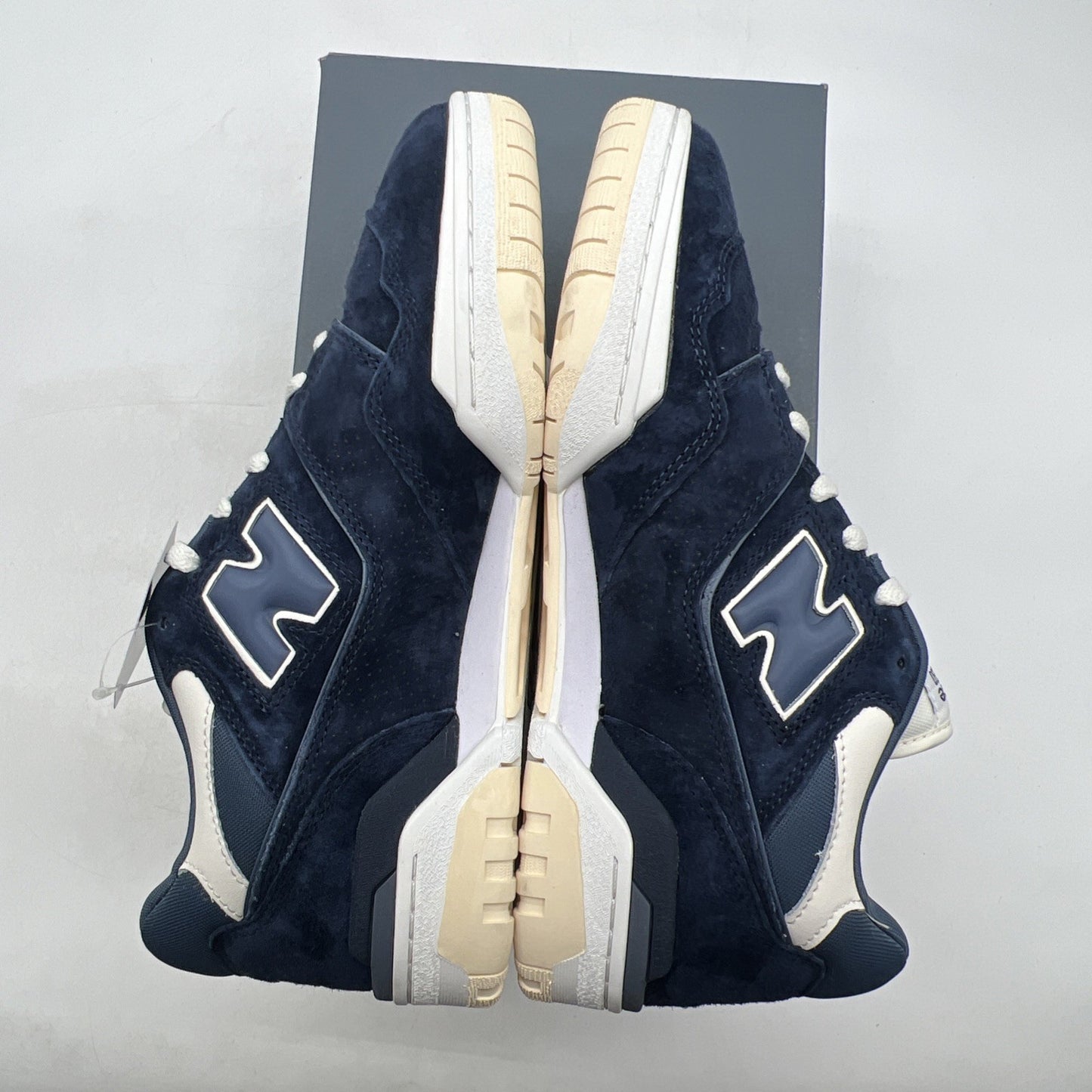 Size 10 - New Balance 550 Suede Indigo Navy Blue Sneakers Shoes (BB550SLA)