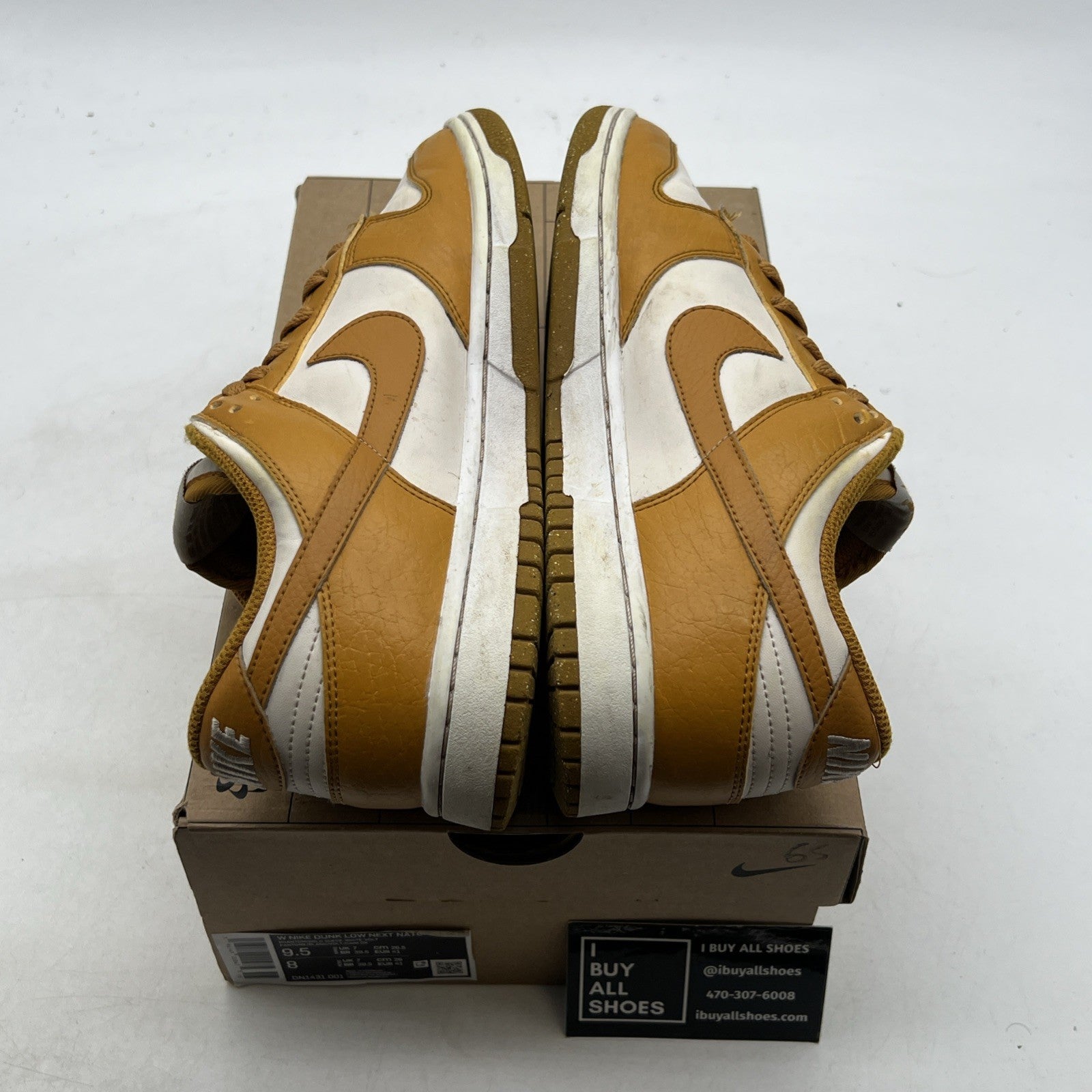 Size 9.5 - Nike Dunk Next Nature Low Gold Phantom W (DN1431-001)
