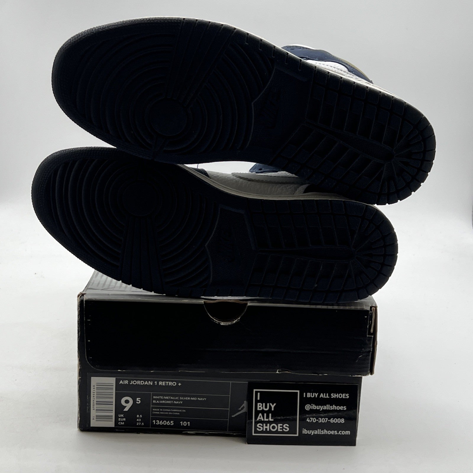 Size 9.5 - Air Jordan 1 Retro + Midnight Navy (136065-101)